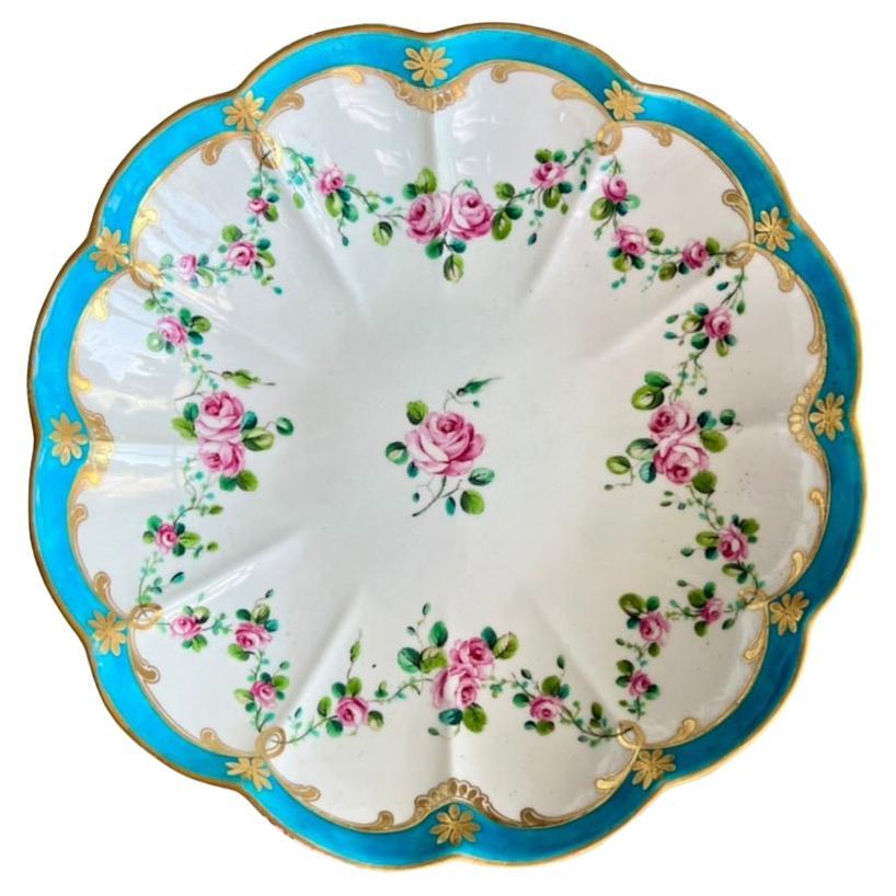 Piatto rotondo Chelsea-Derby, turchese con ghirlande di rose rosa, 1775 ca.