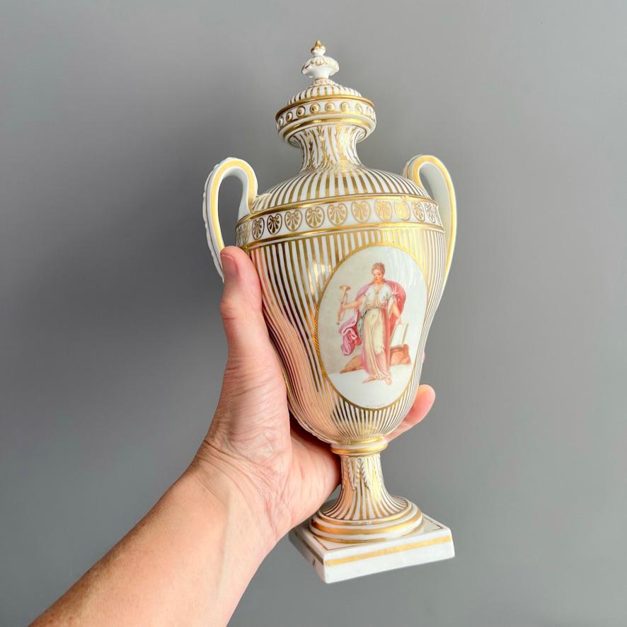 Inglese Vaso e coperchio di Chelsea-Derby, Zachariah Boreman e Richard Askew, 1783-1784 in vendita
