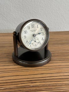 Chelsea Clock in bronzo venduto al dettaglio da Udall & Ballou New York