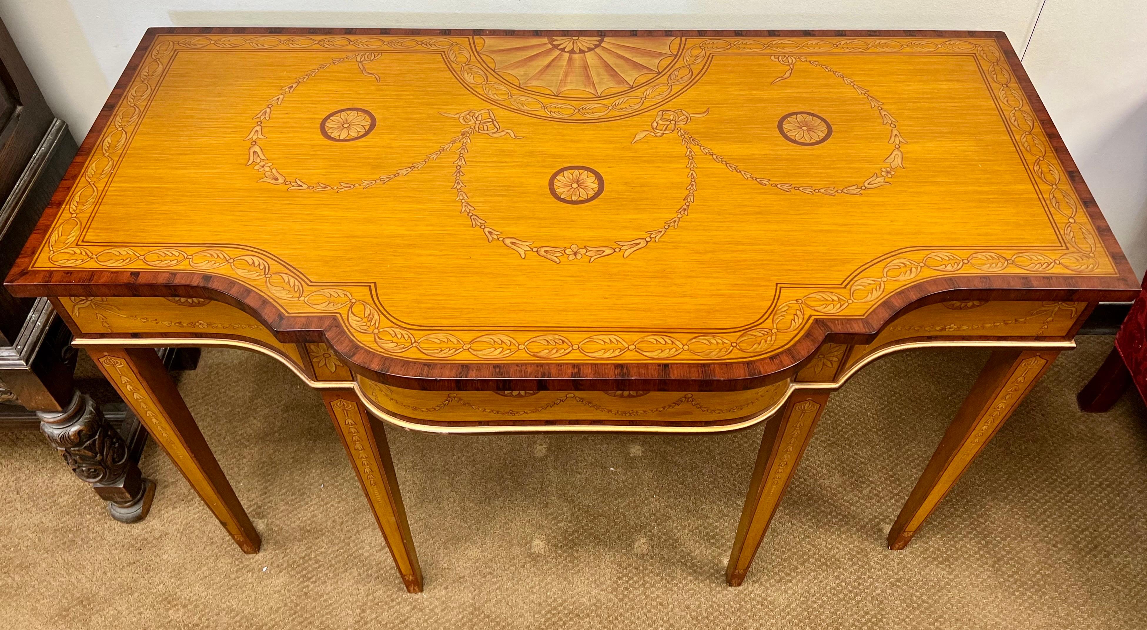 Bois Table console décorée de peinture de Chelsea House