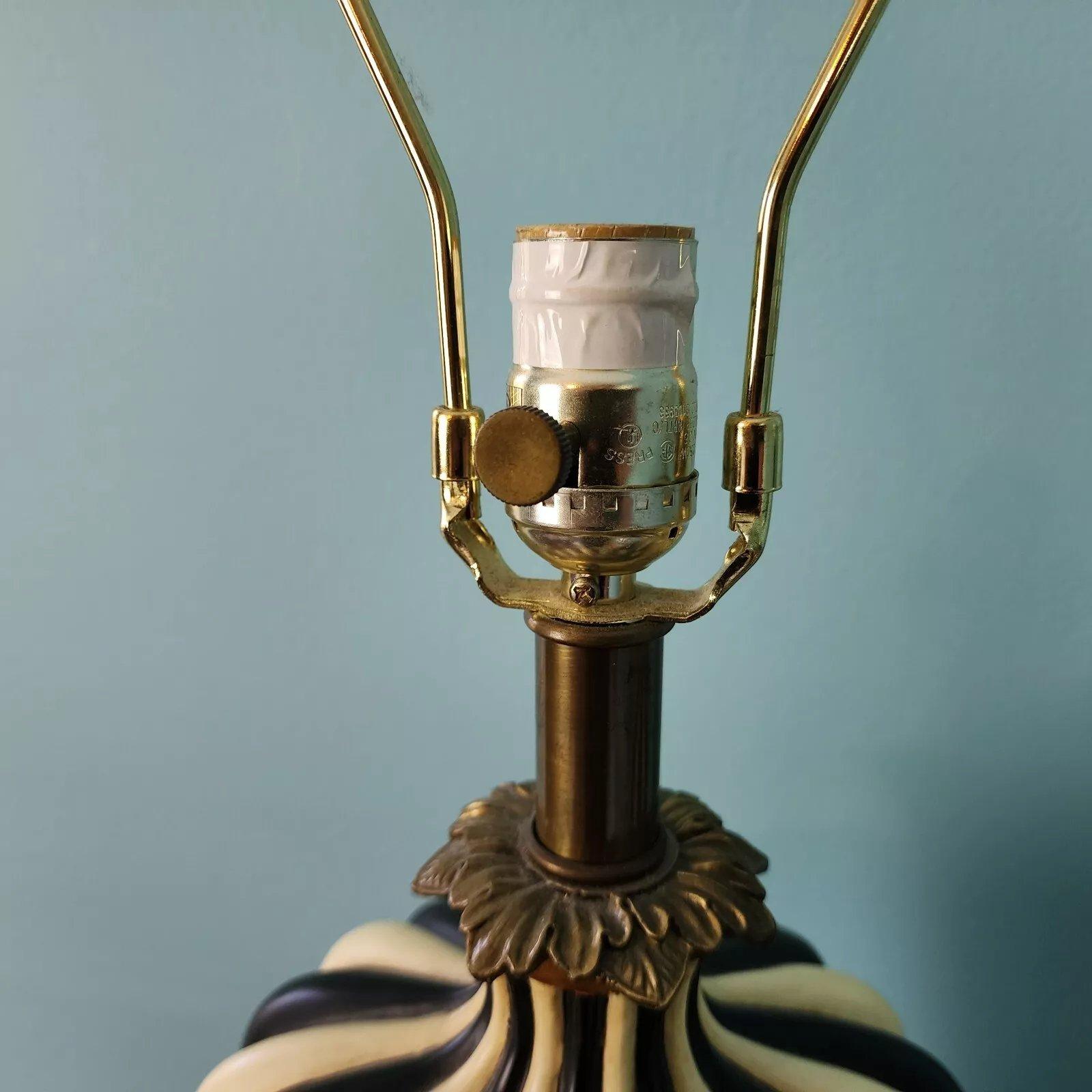 Chelsea House Table Lamps Pair For Sale 4