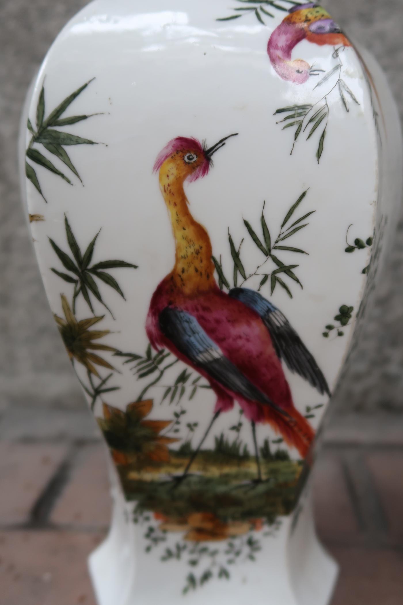 Chelsea, Pair of Color Birds Neoclassical English Porcelain Signed Vases For Sale 3