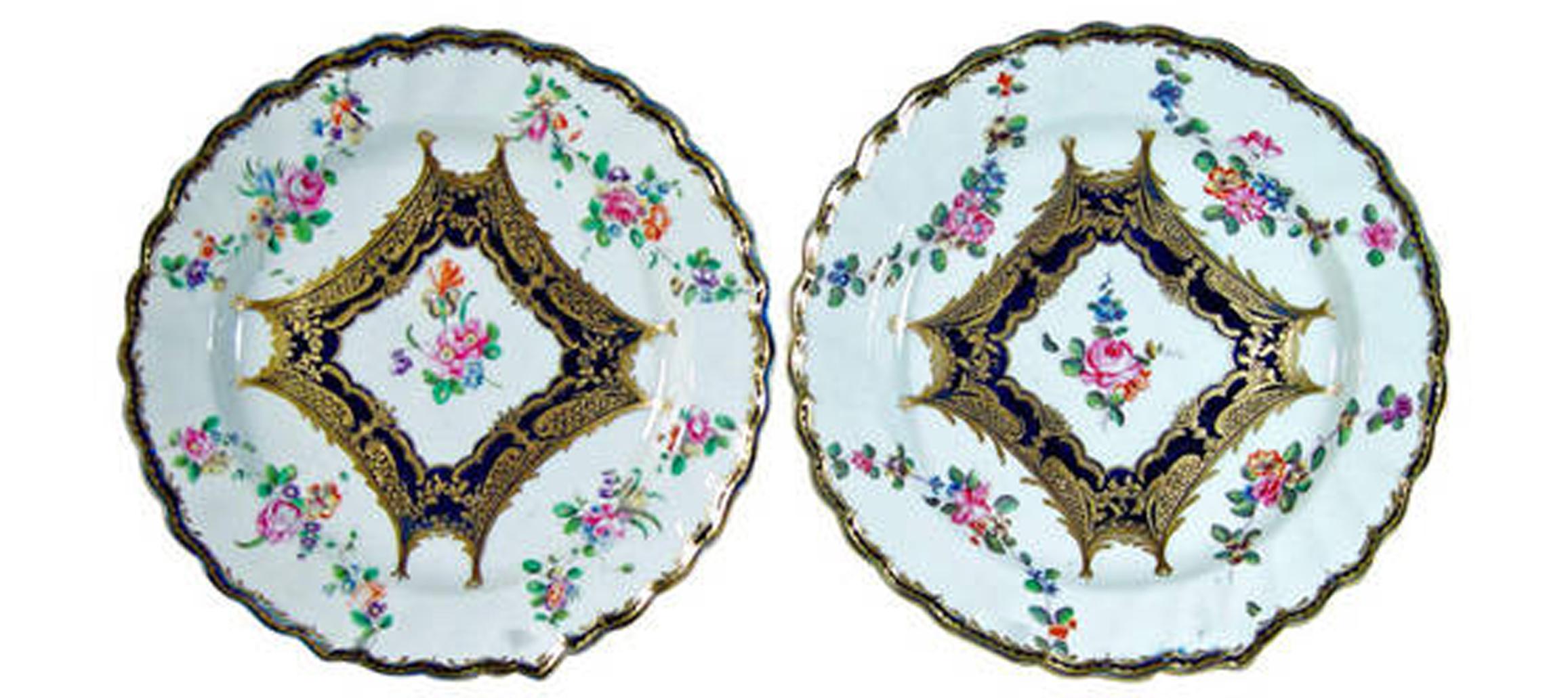 Chelsea Porcelain Set of Six Botanical Dessert Plates, 18th Century For Sale 2