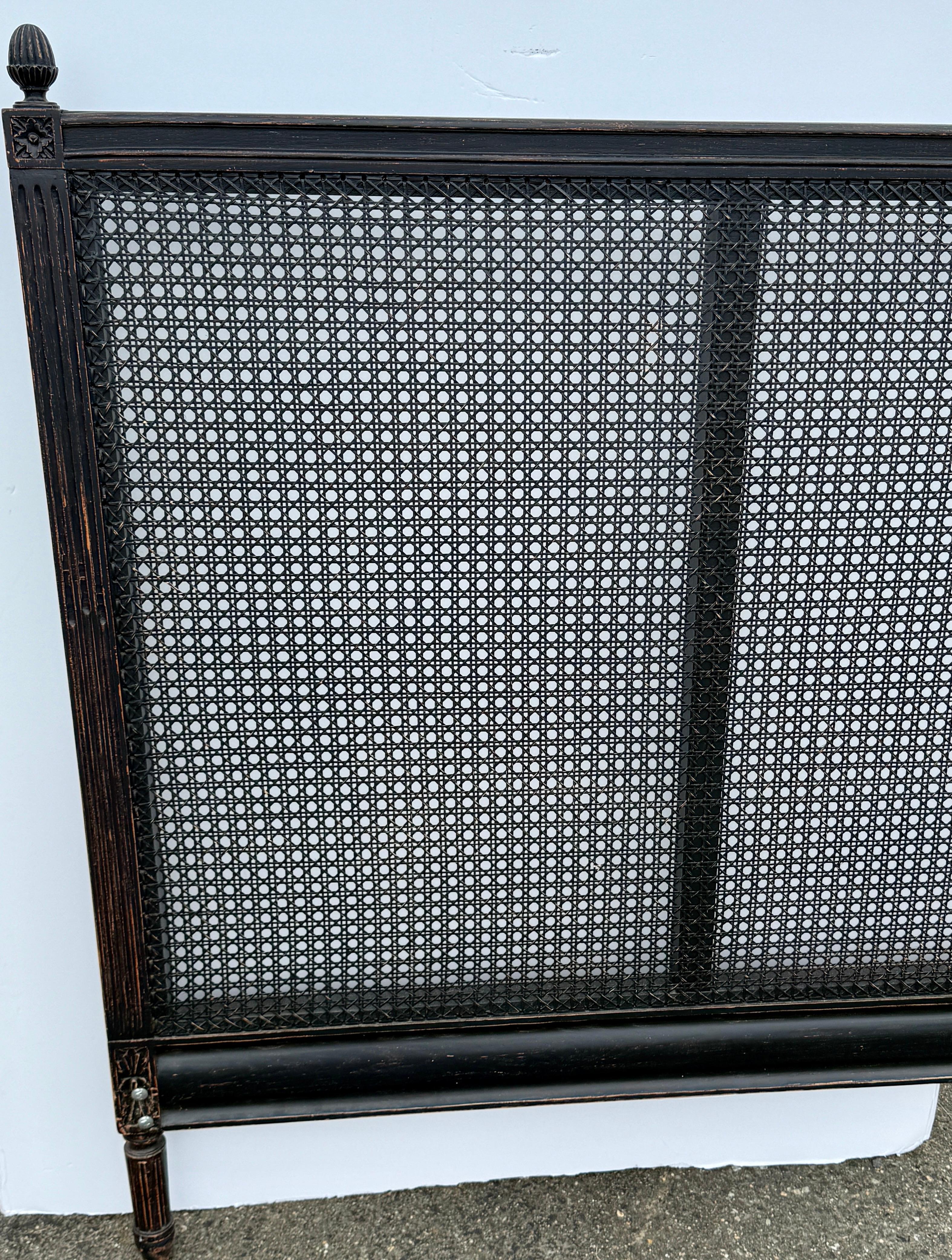 Chelsea Textiles Cabecero de Madera de Bastón Negro Estilo Gustaviano Caña en venta