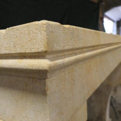 Cheminée bourguignonne ancienne