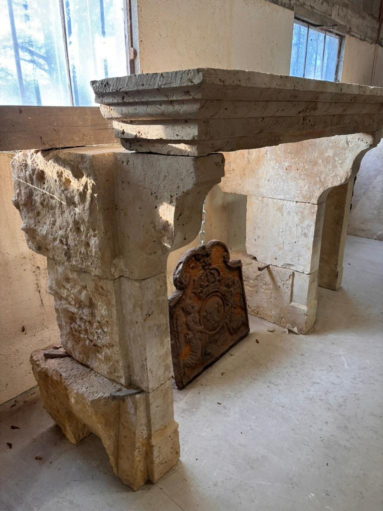 Limestone Cheminée campagnarde Française