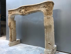 Cheminée en Pierre 18ème