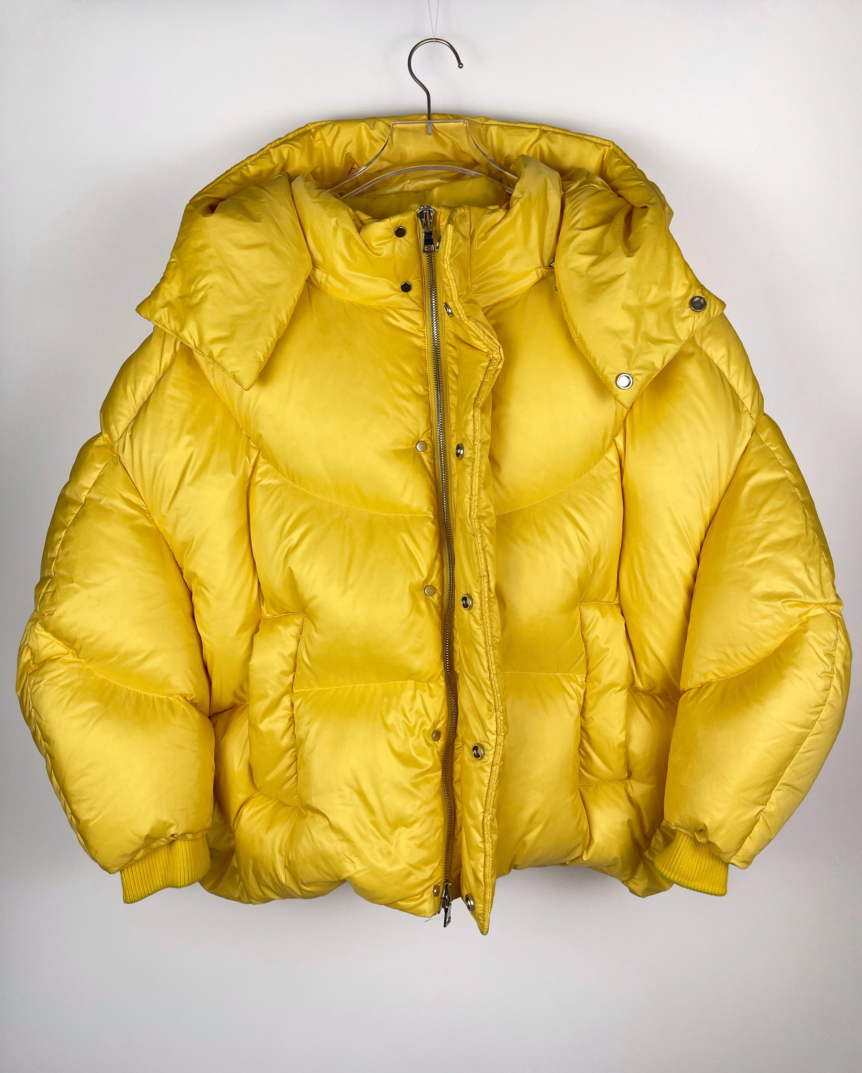 Chen Peng A/W2018 Yellow Bandana Puffer Jacket For Sale 3