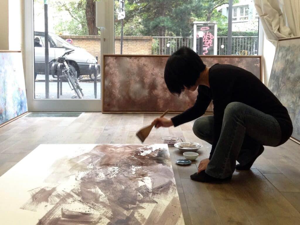 Le Vent -  pigment on paper Nihonga by Chen Yi Ching For Sale 3