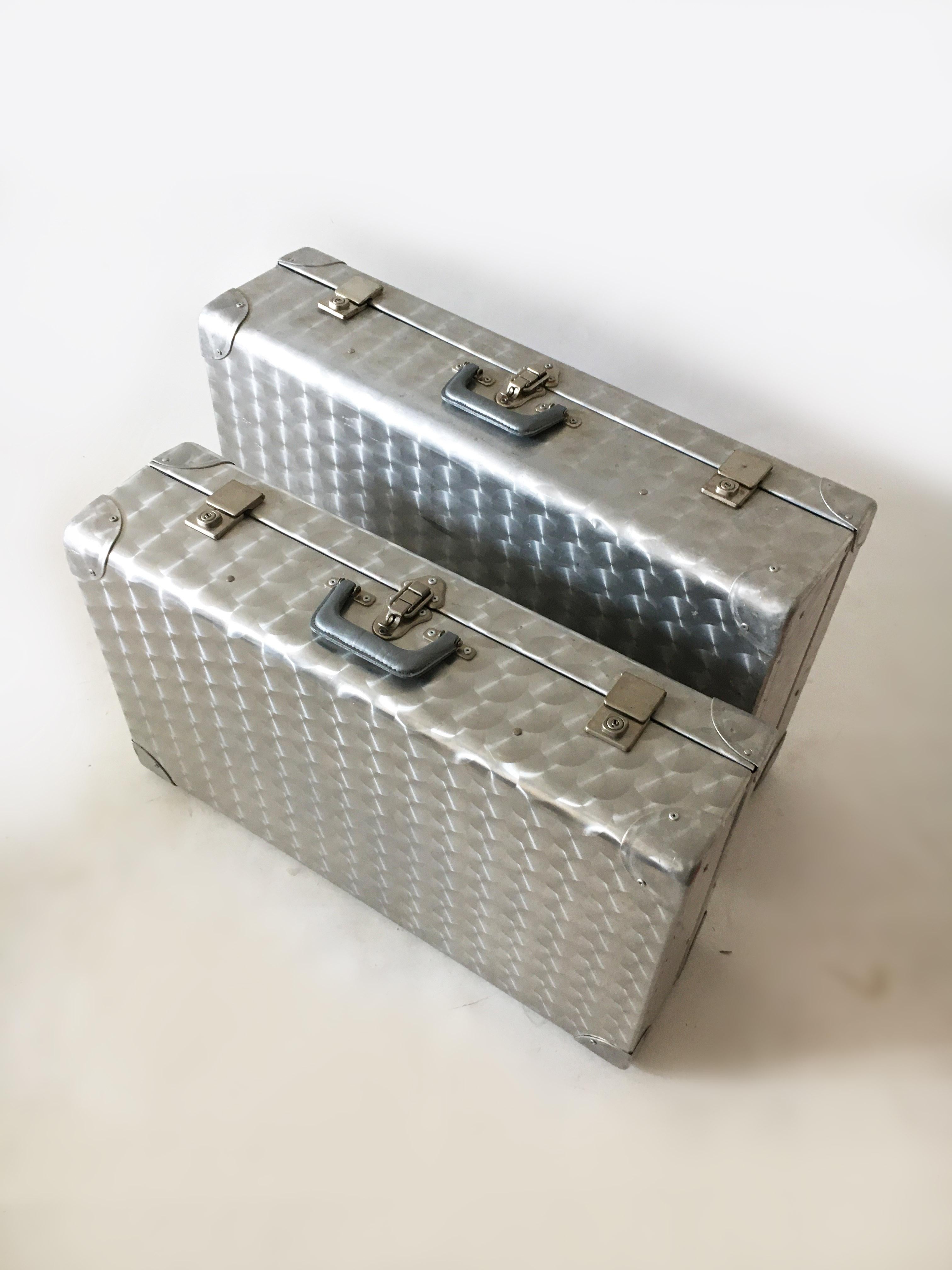 Cheney, London Aluminum Suitcase Luggage, Set of Two, England, 1960s In Good Condition For Sale In Vienna, AT