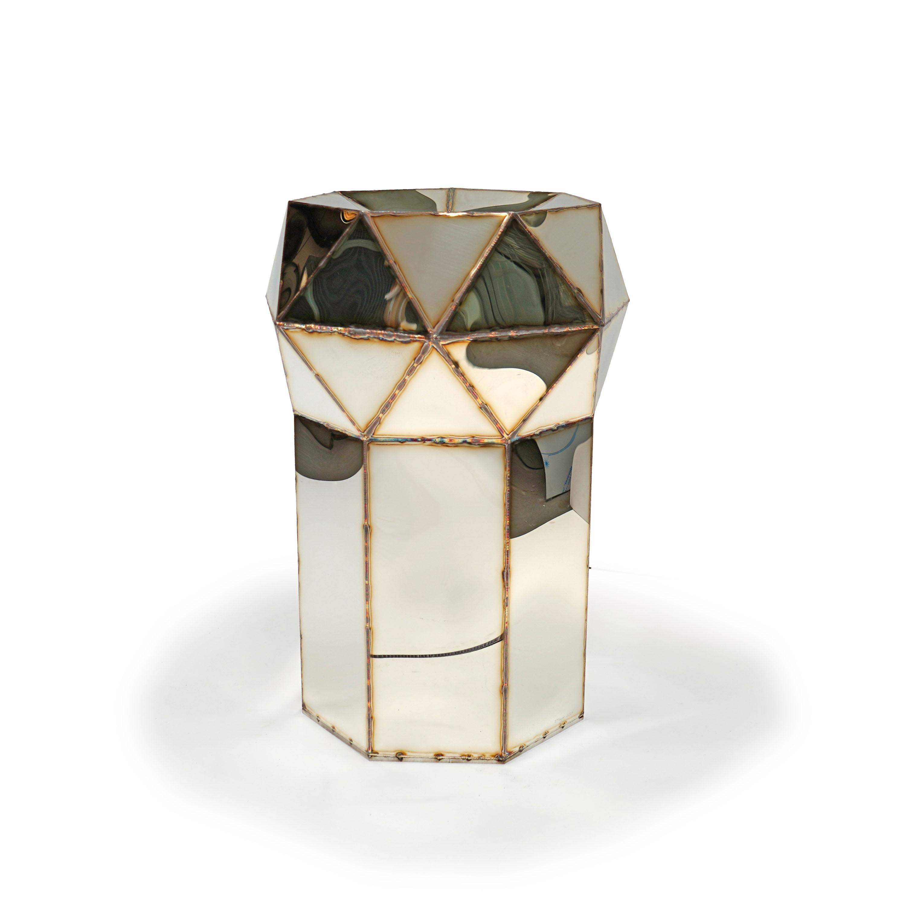 Acier inoxydable Base de table Chequer en acier inoxydable soudé poli miroir par Julian Mayor en vente