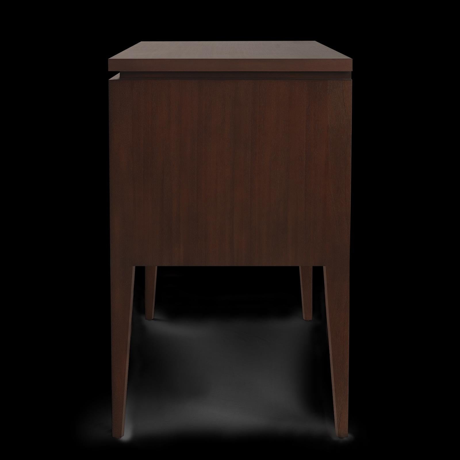 Hand-Crafted Cheraton Side Table or Nightstand in Solid Mahogany For Sale