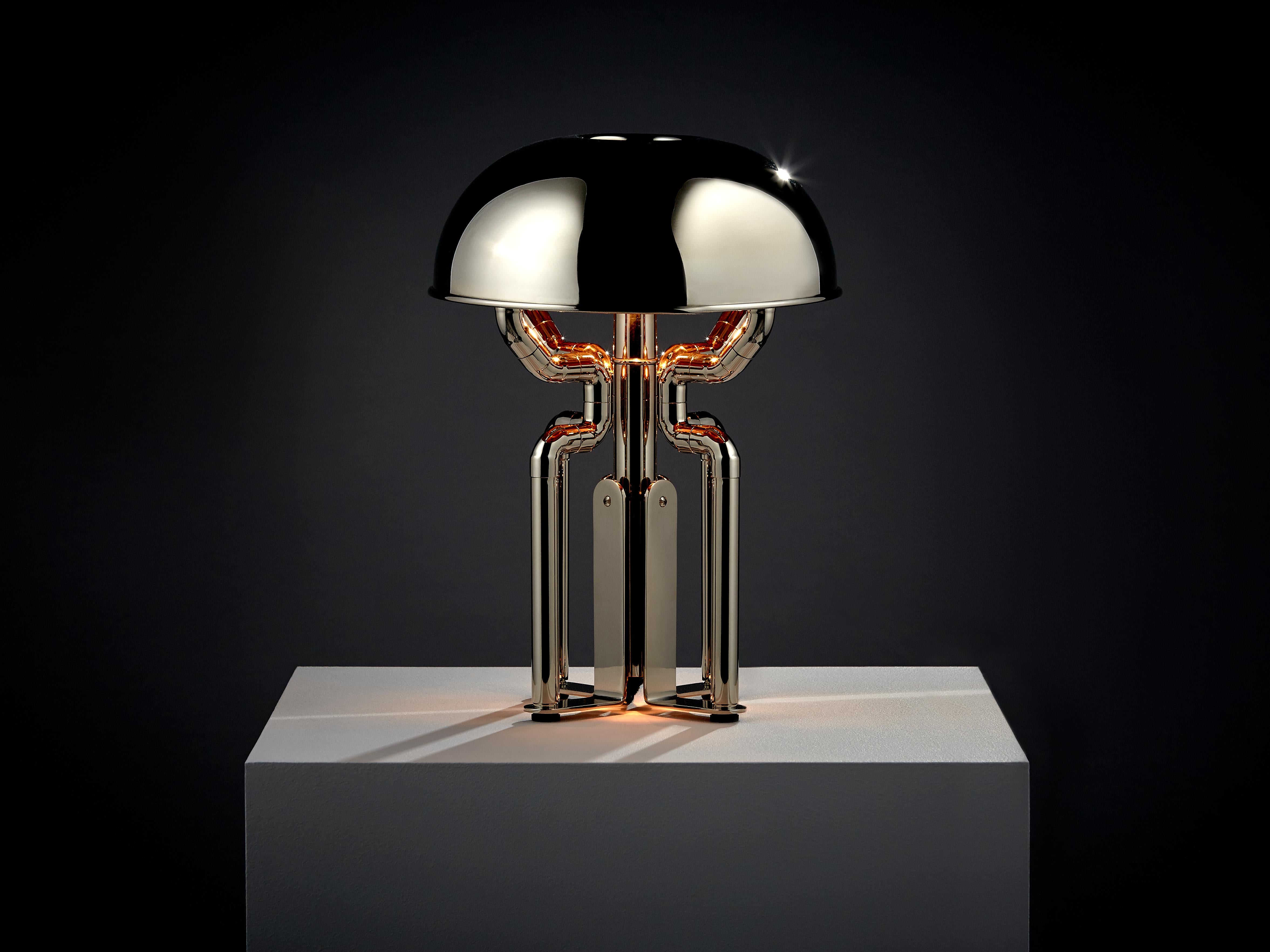 Cheriton-Schreibtischlampe, Schirm aus poliertem Nickel mit gesponnenem Glasdiffusor im Zustand „Starke Gebrauchsspuren“ im Angebot in London, GB