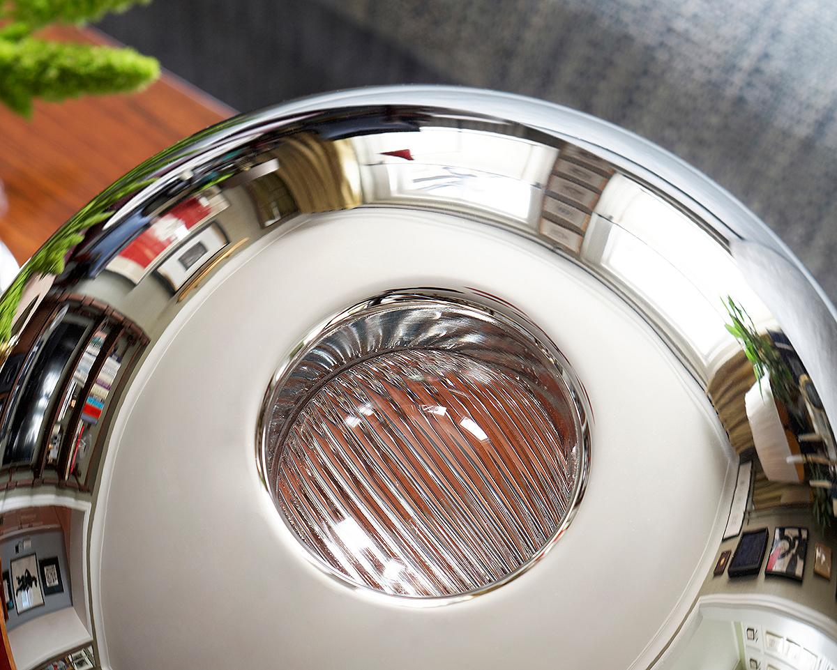 XXIe siècle et contemporain Lampe de bureau Cheriton, abat-jour en verre filé en nickel poli en vente