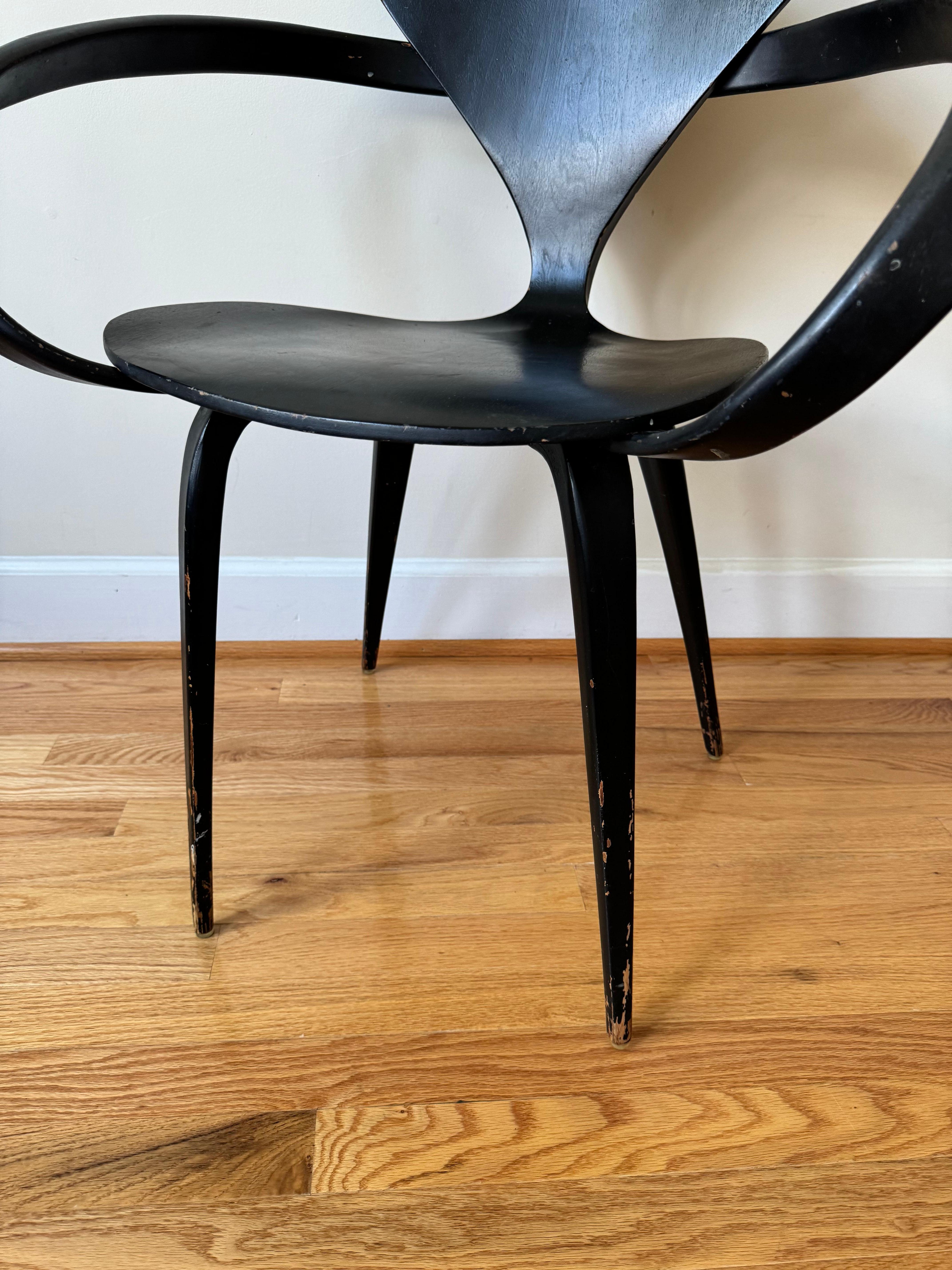 Mid-20th Century Cherner Armchair by Norman Cherner for Plycraft For Sale