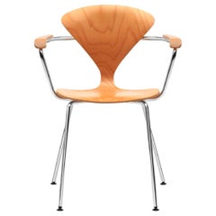 Poltrona Cherner con base in metallo