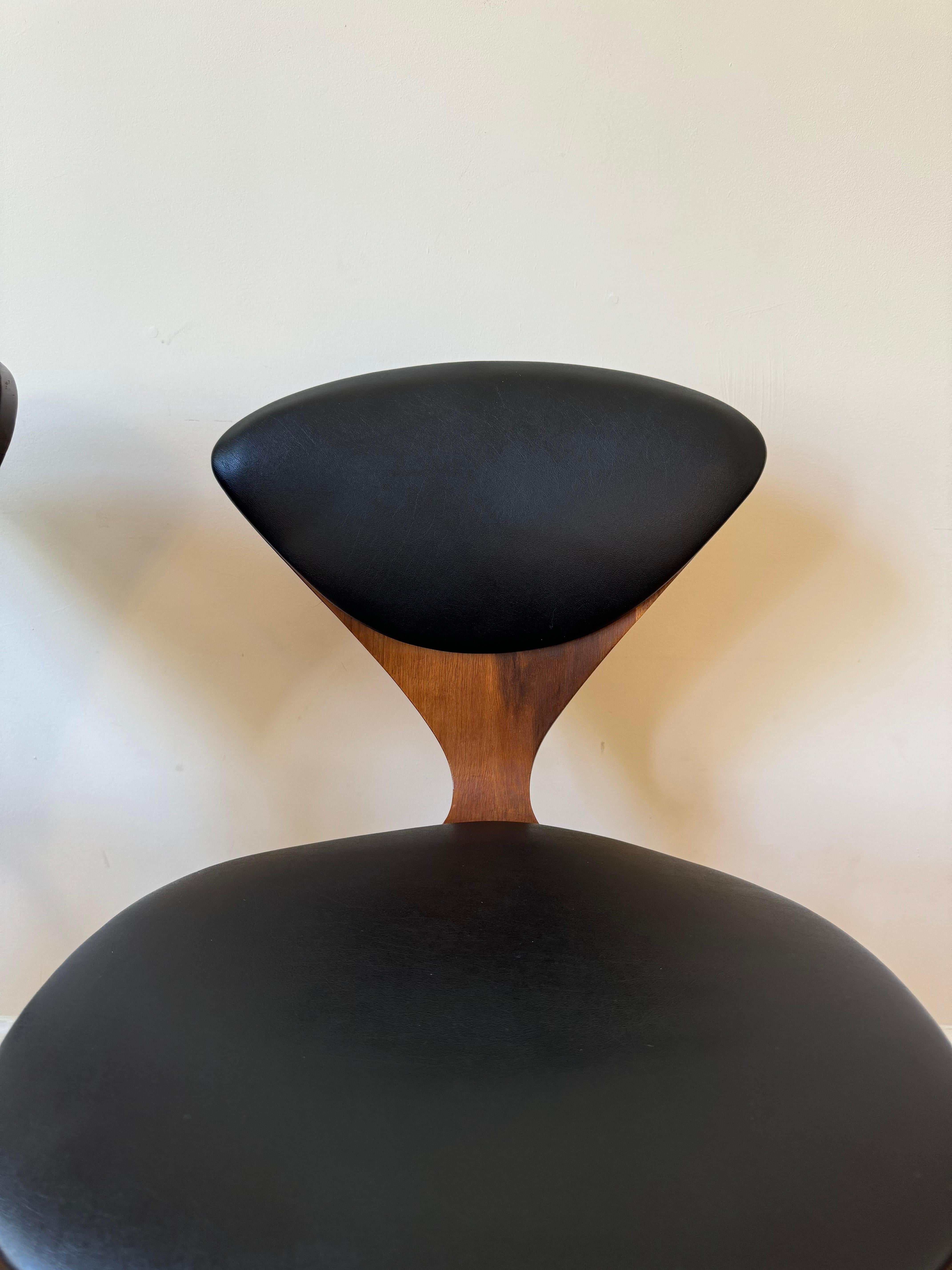 Cherner Side Chair by Norman Cherner for Plycraft 3
