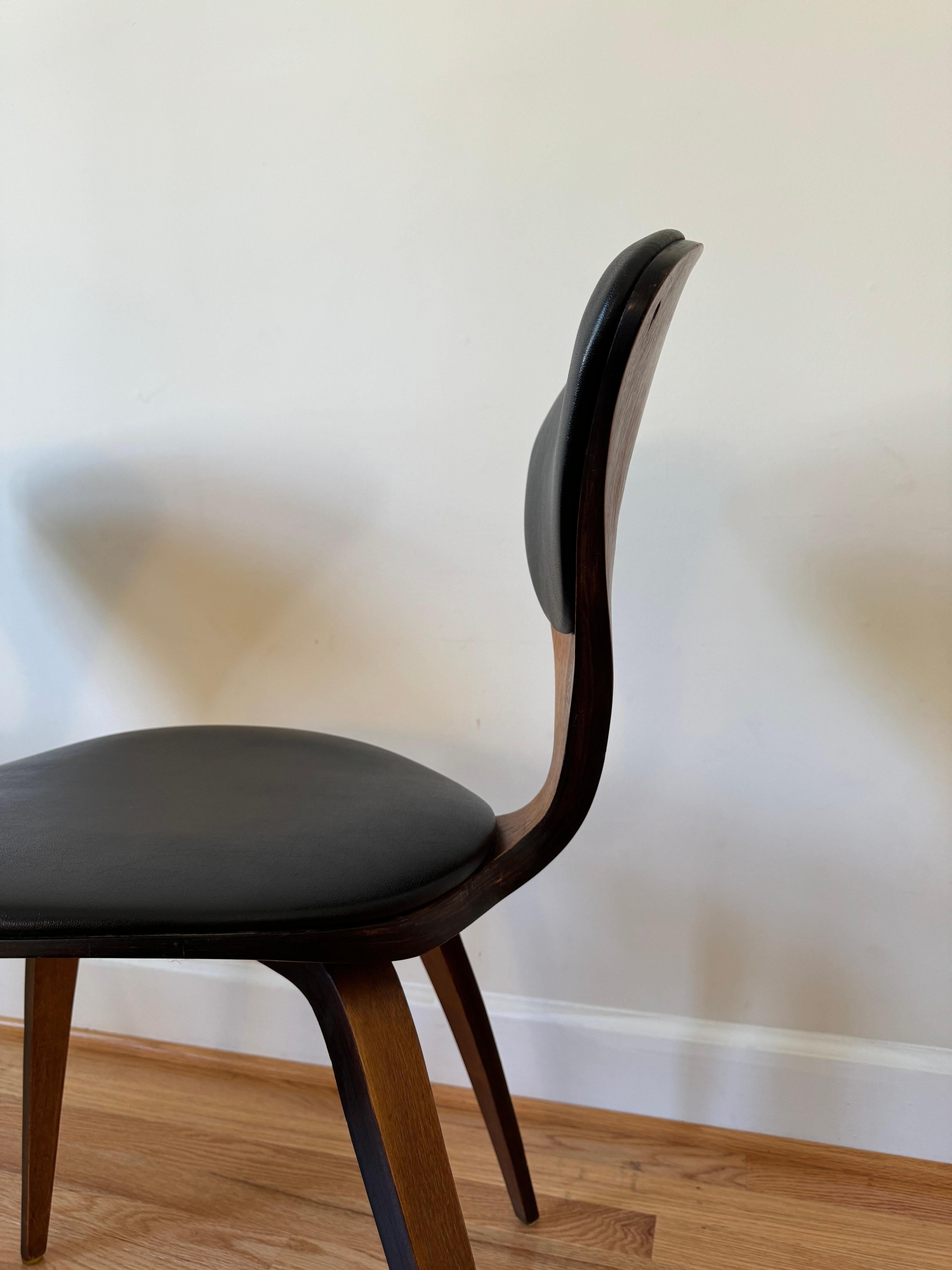 Cherner Side Chair by Norman Cherner for Plycraft In Good Condition In Centreville, VA