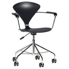 Cherner Task Chair mit Armlehnen