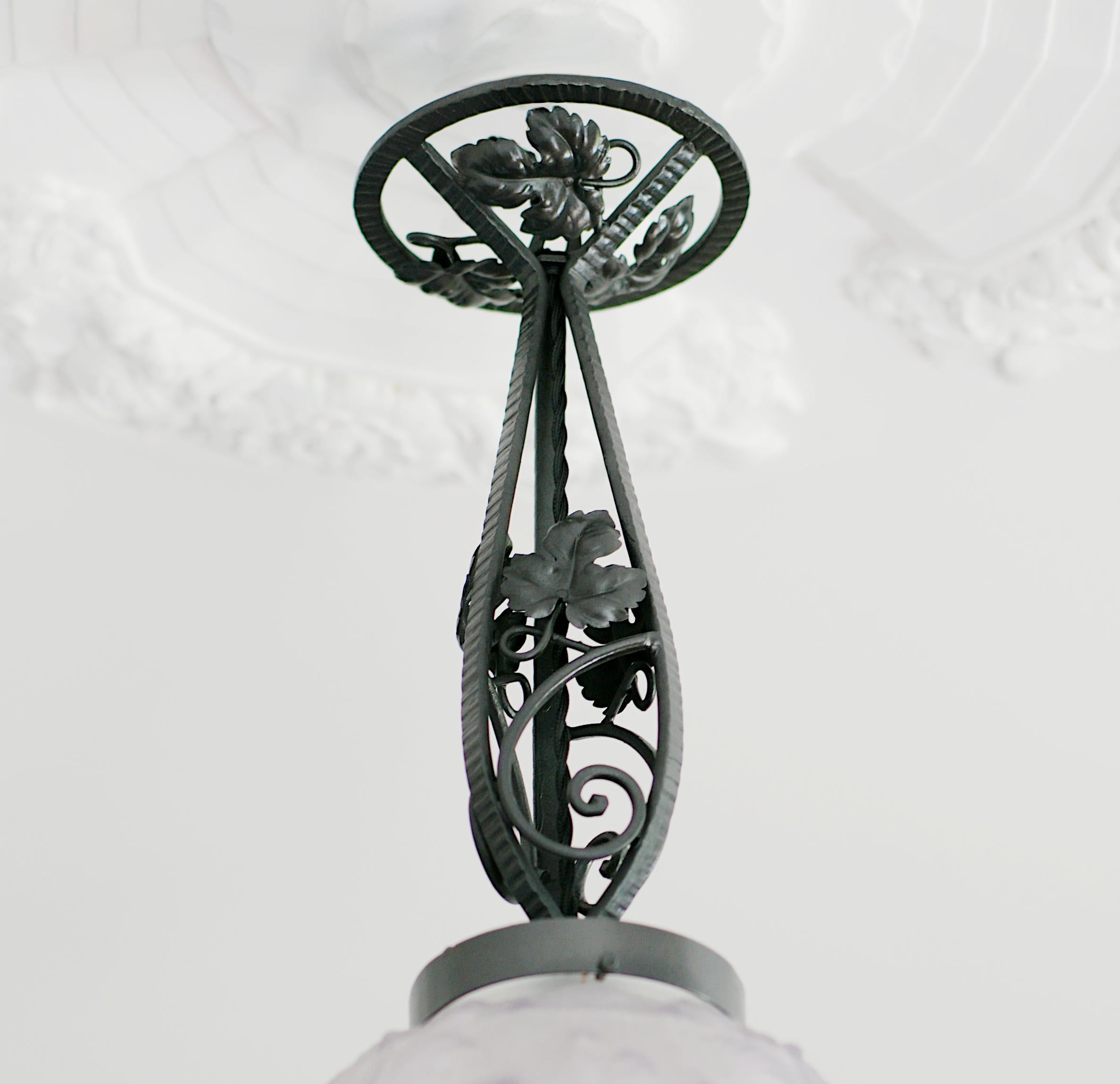 Cherrier & Besnus, plafoniera francese in stile Art Déco, 1920 In condizioni deteriorate in vendita a Saint-Amans-des-Cots, FR