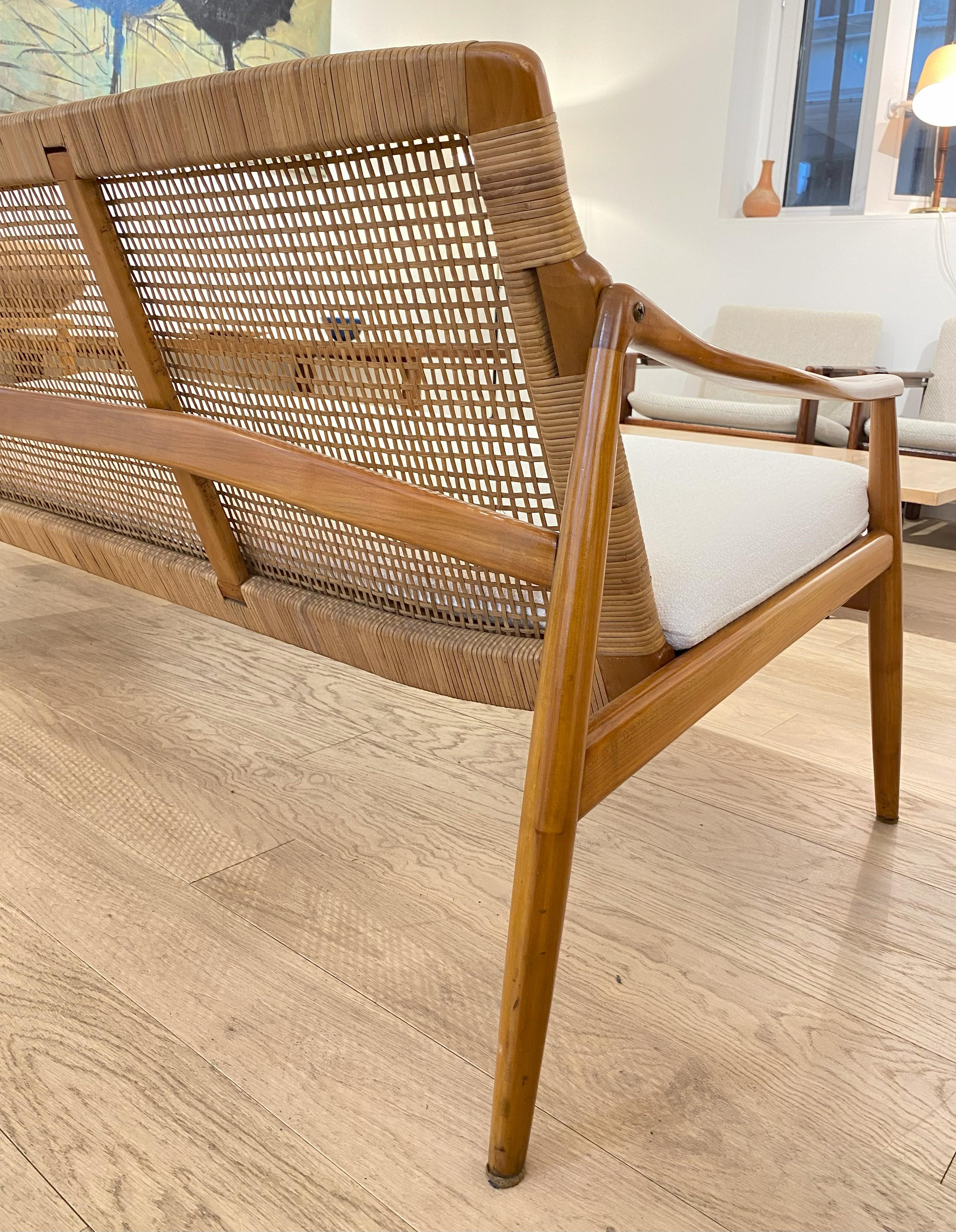 Allemand Cherry and Cane sofa by Hartmut Lohmeyer, 1957 en vente
