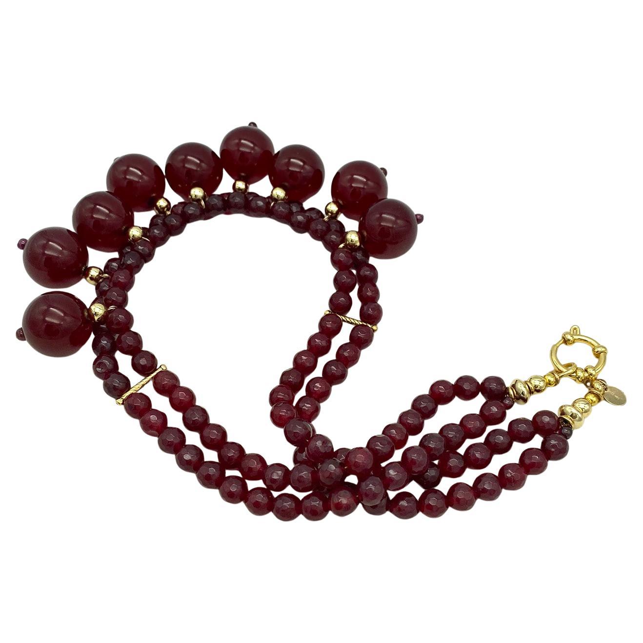 Perlina Collana in bachelite e oro con ciliegia in vendita