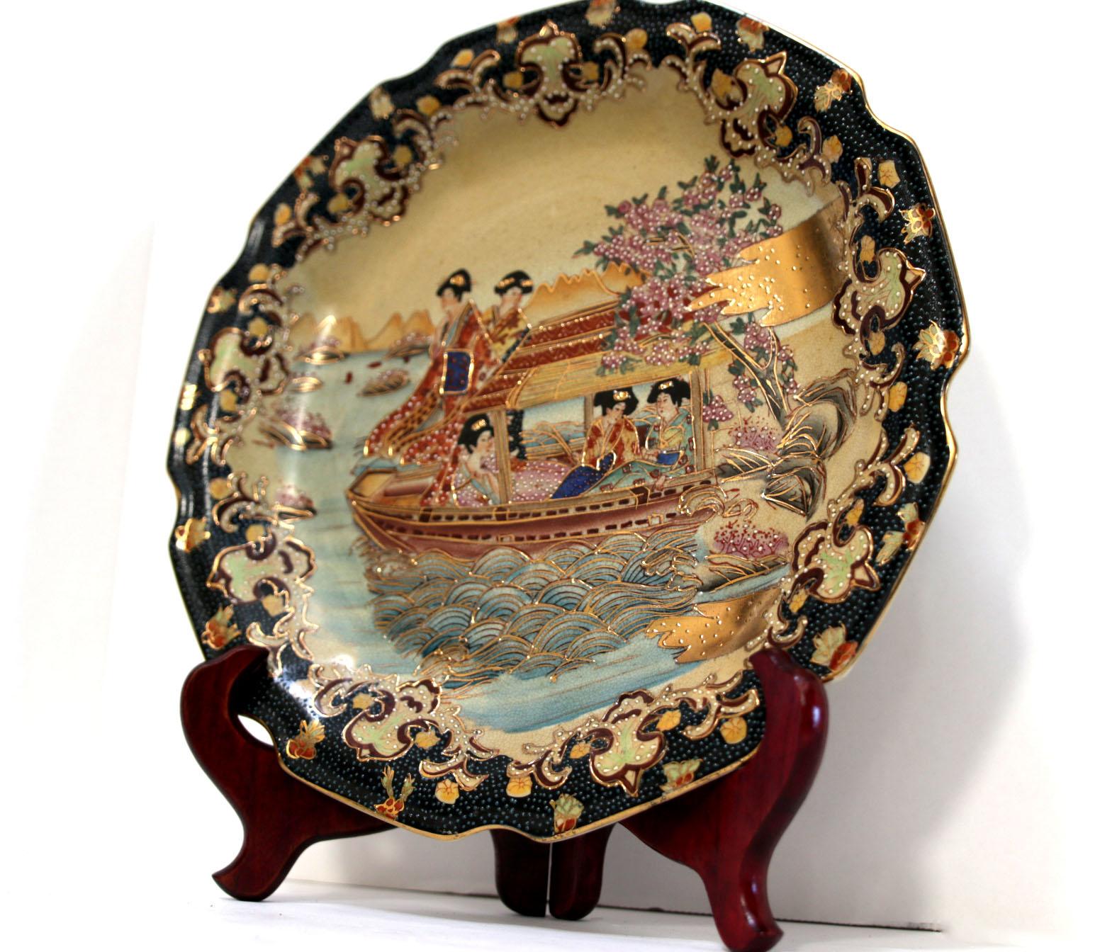 Placa Dorada Barco Geisha Flor de Cerezo en venta 3