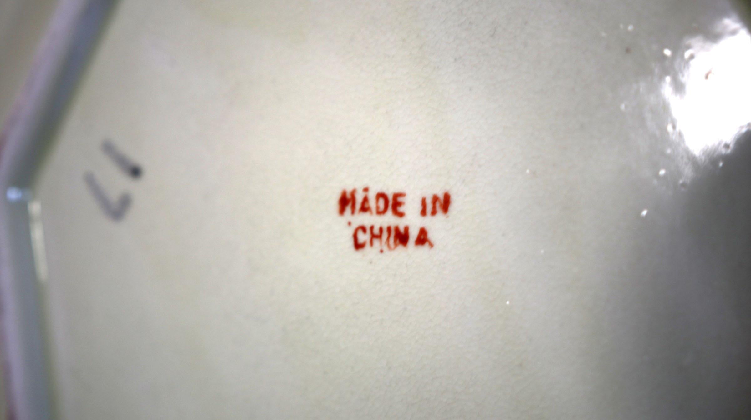 Placa Dorada Barco Geisha Flor de Cerezo siglo XX en venta