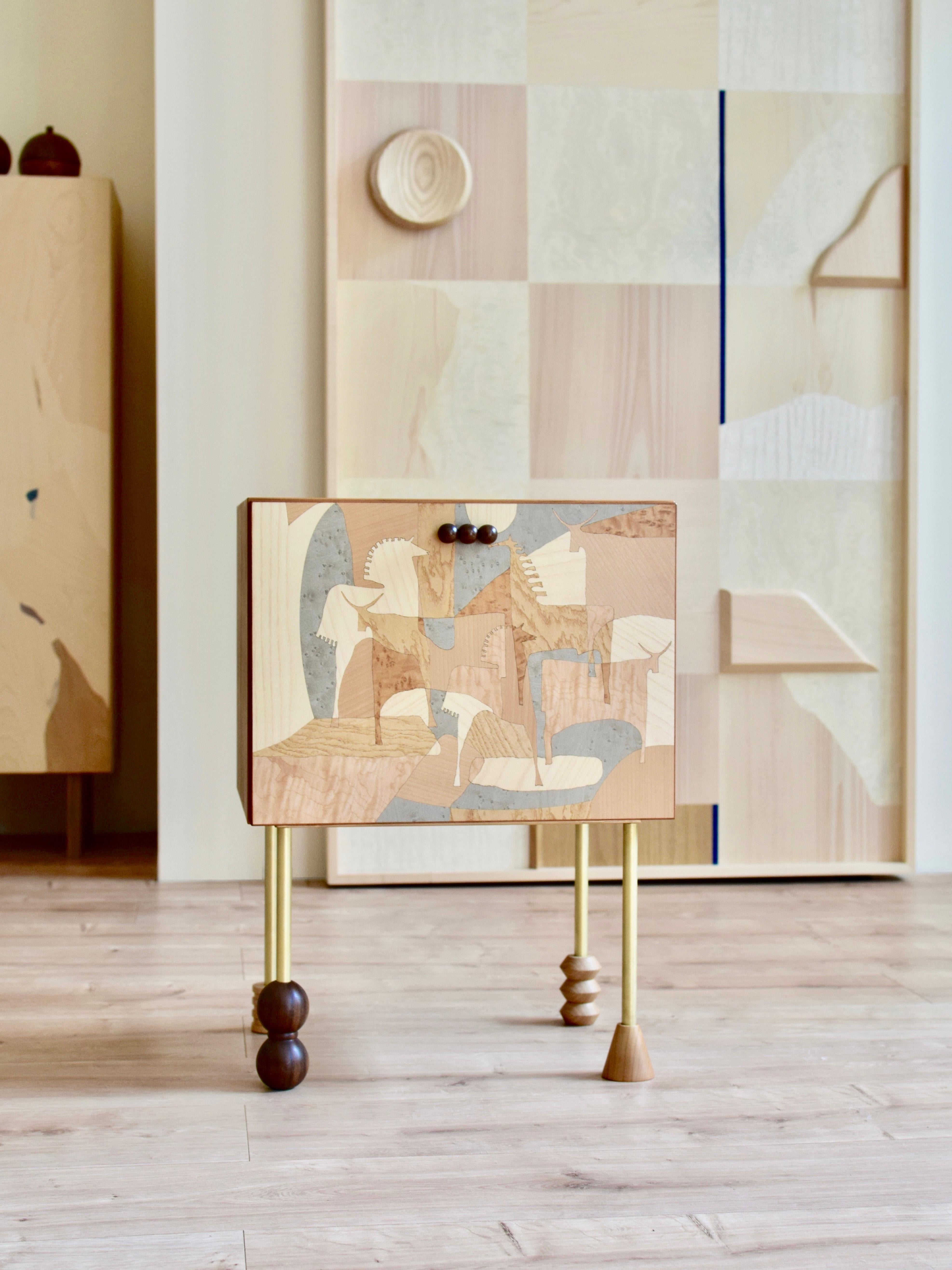 Marqueterie Table de nuit en marqueterie de cerisier avec pieds en bois tourné et bras par VUUV Works en vente