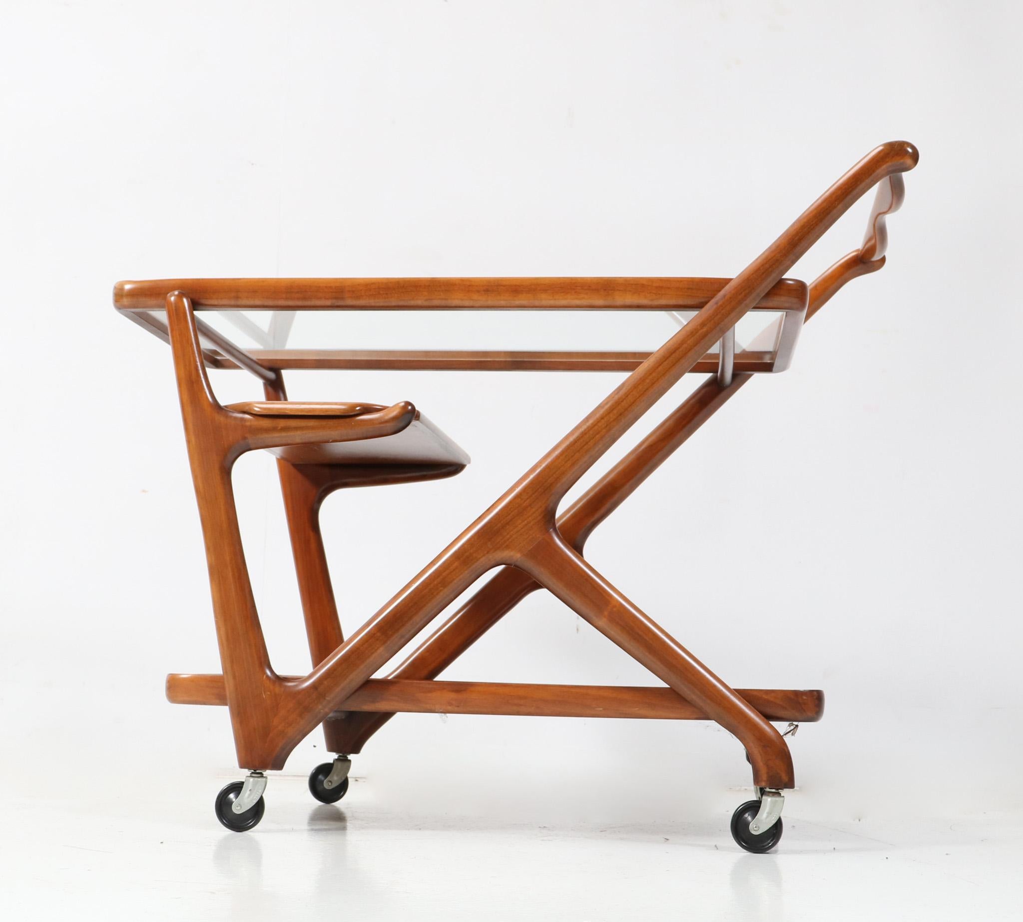 Cherry Mid-Century Modern Trolley or Bar Cart by Cesare Lacca for Cassina, 1950s In Good Condition In Amsterdam, NL