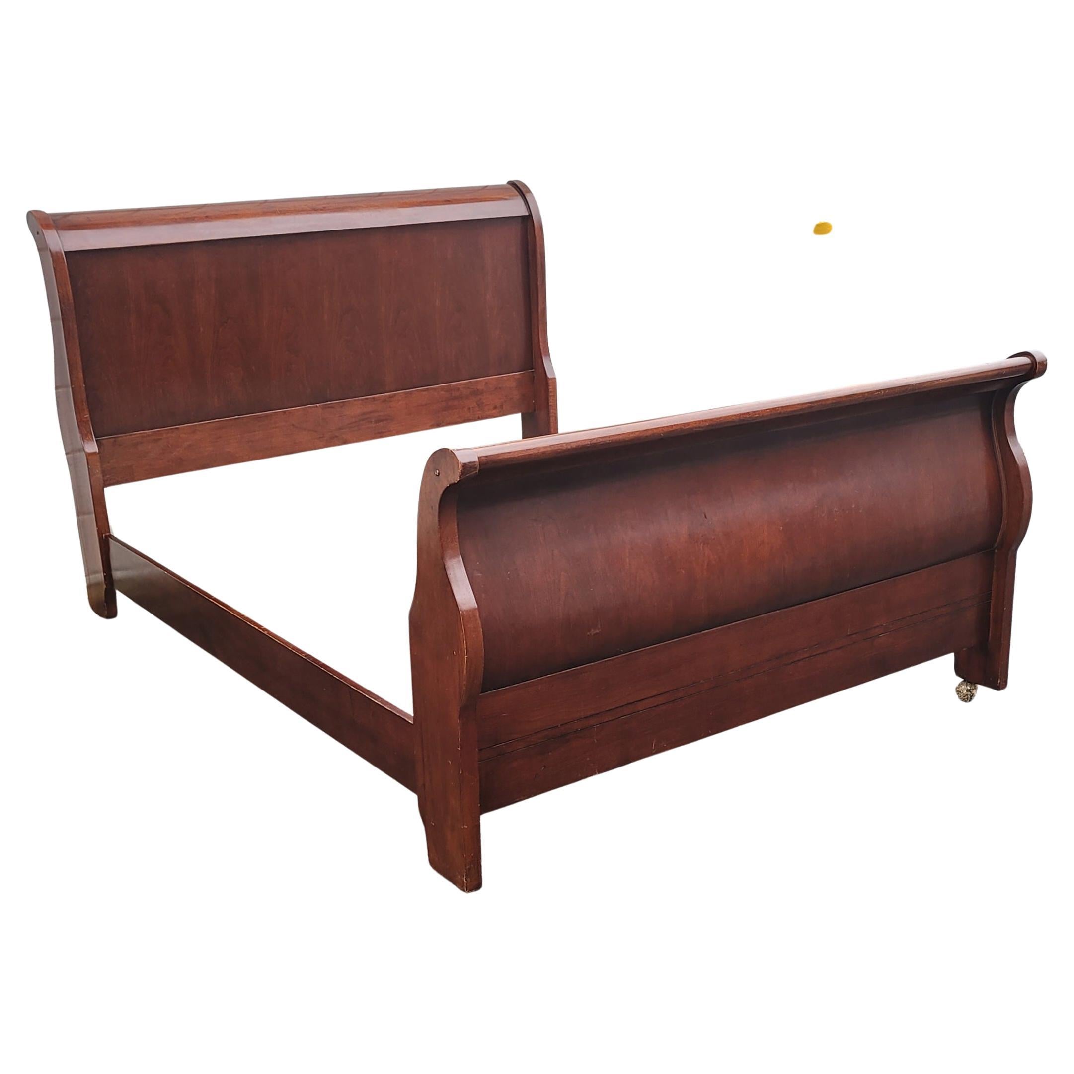 Unknown Cherry Queen Size Sleigh Bed with Custom Support Slats