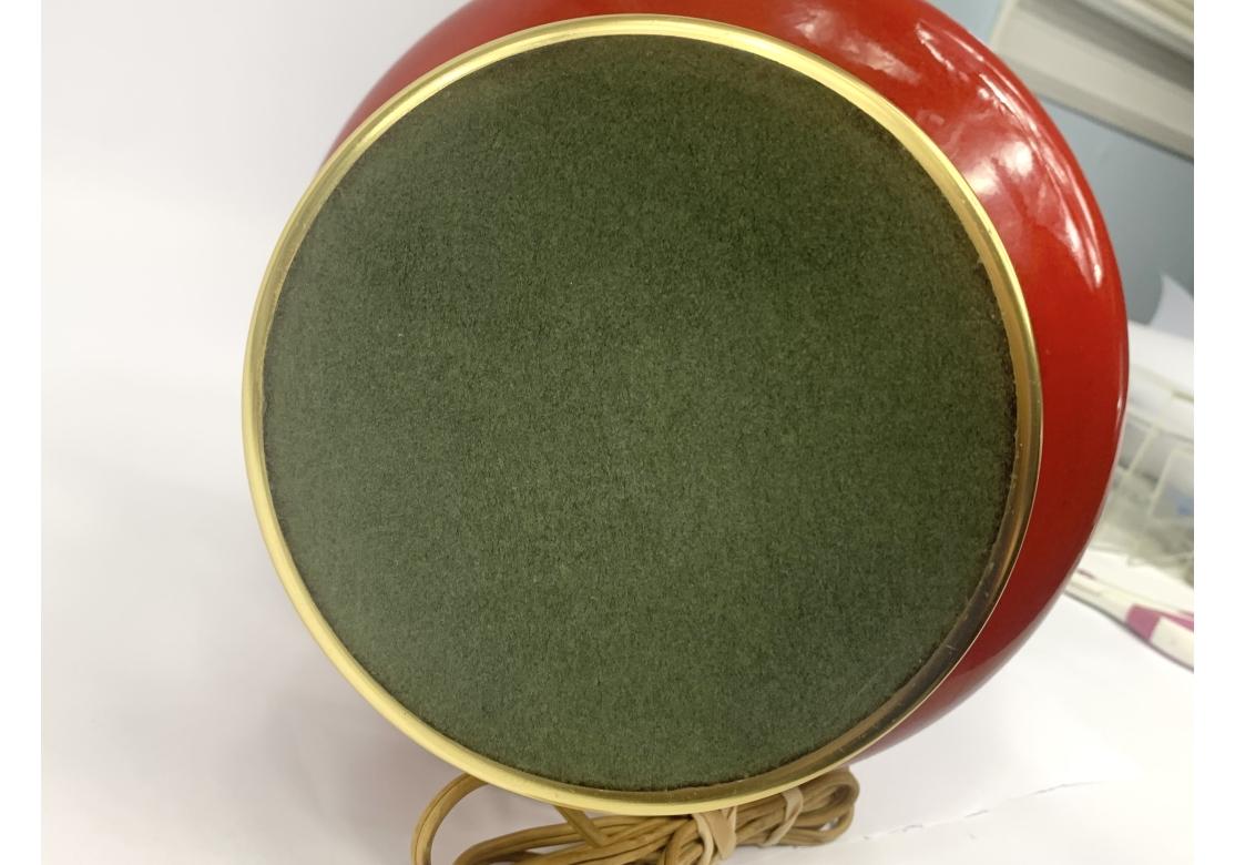 Lampe de table du milieu du siècle à long collier, rouge cerise en vente 5