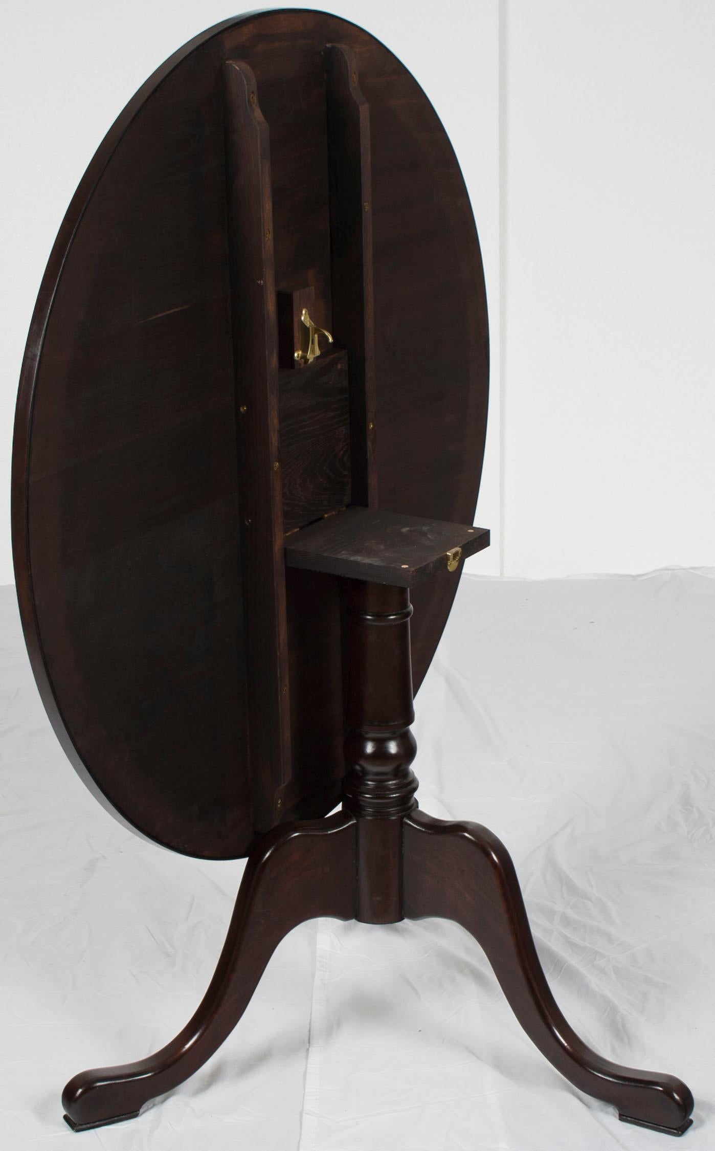 Victorian Cherry Round Tilt-Top Wine Tasting Table For Sale
