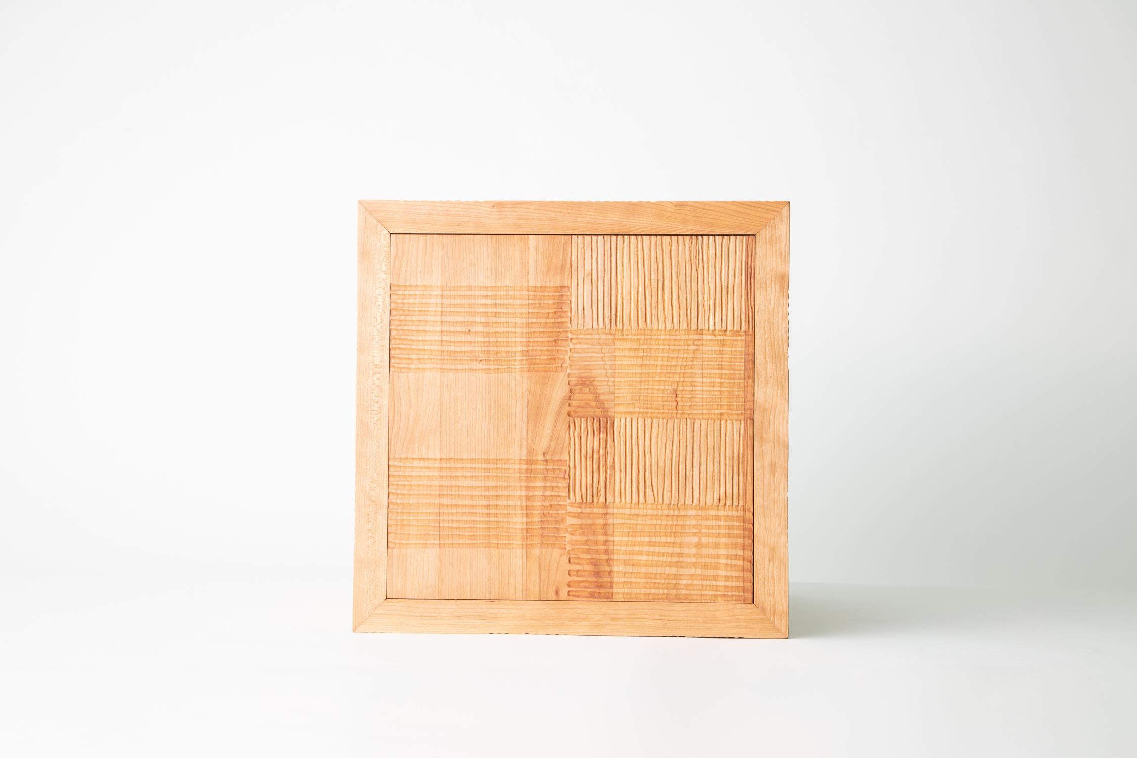 American Craftsman Cube en bois à lignes rayées cerisier en vente