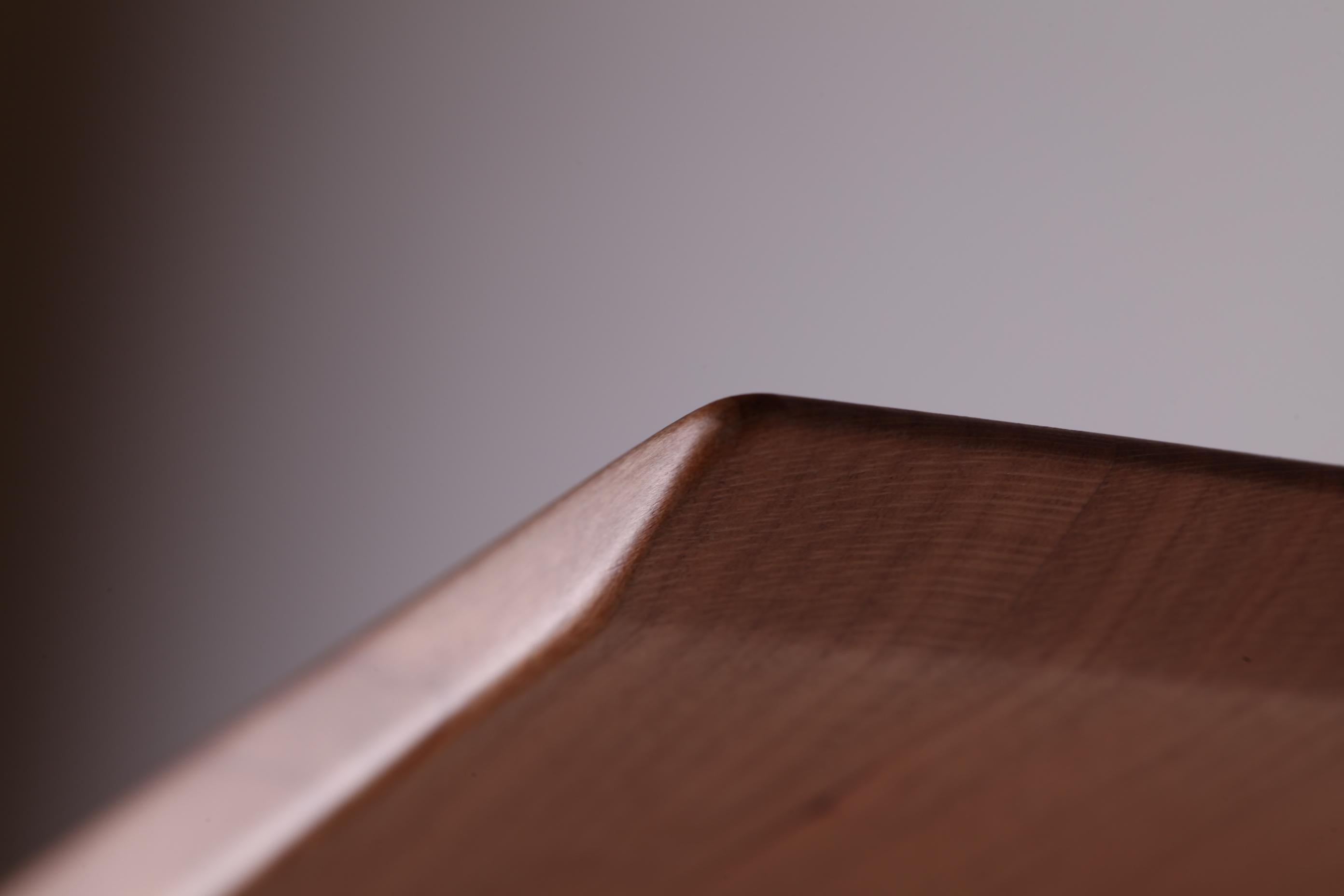 Britannique Cherry, Walnut Onda Floating Shelf by David Tragen en vente