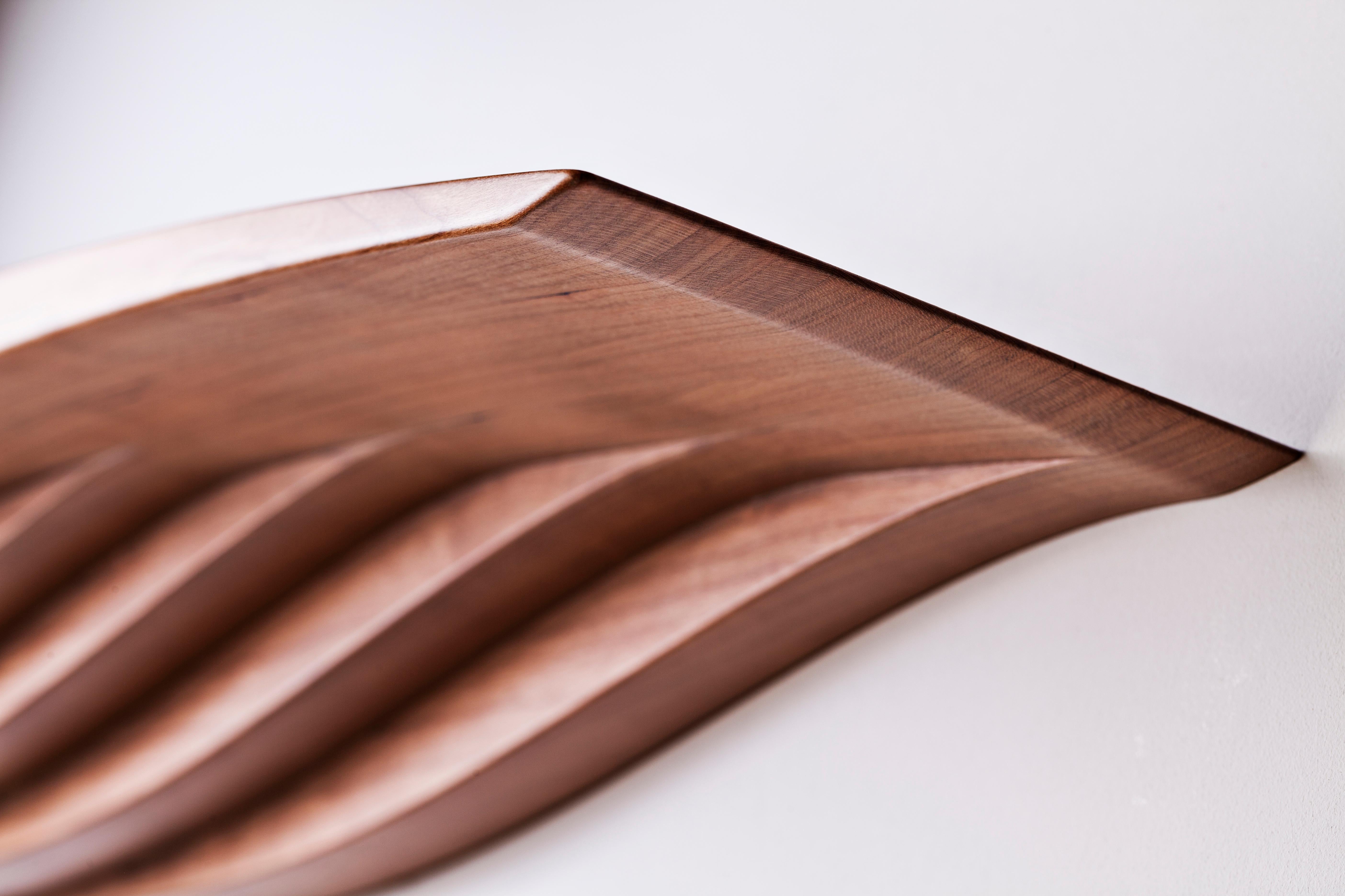 XXIe siècle et contemporain Cherry, Walnut Onda Floating Shelf by David Tragen en vente