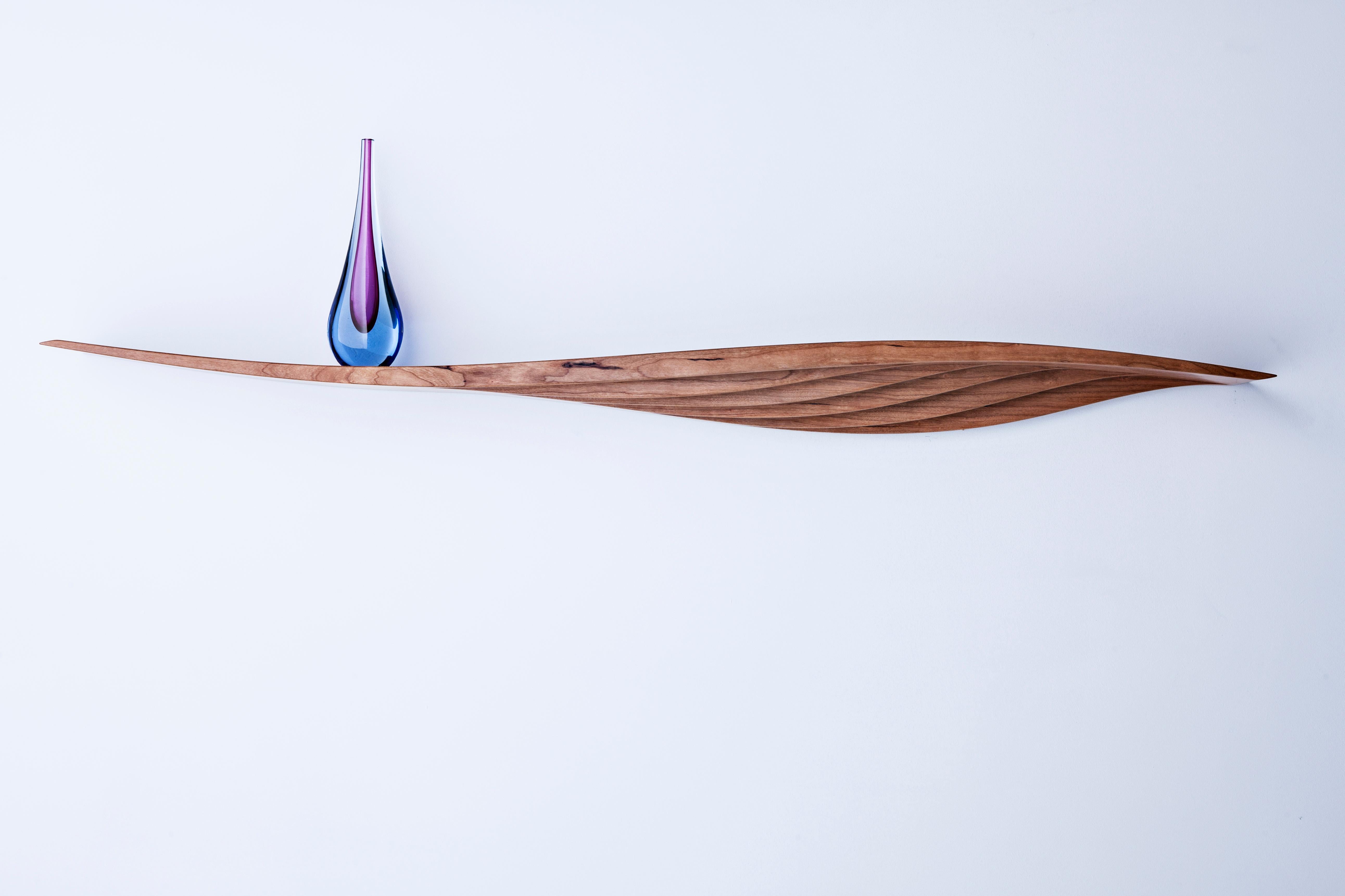Cerise Cherry, Walnut Onda Floating Shelf by David Tragen en vente