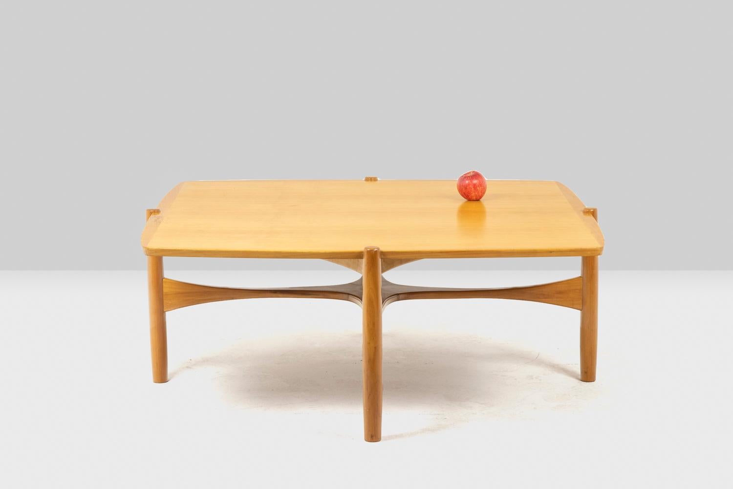 Cherry wood coffee table, 1970s For Sale 4