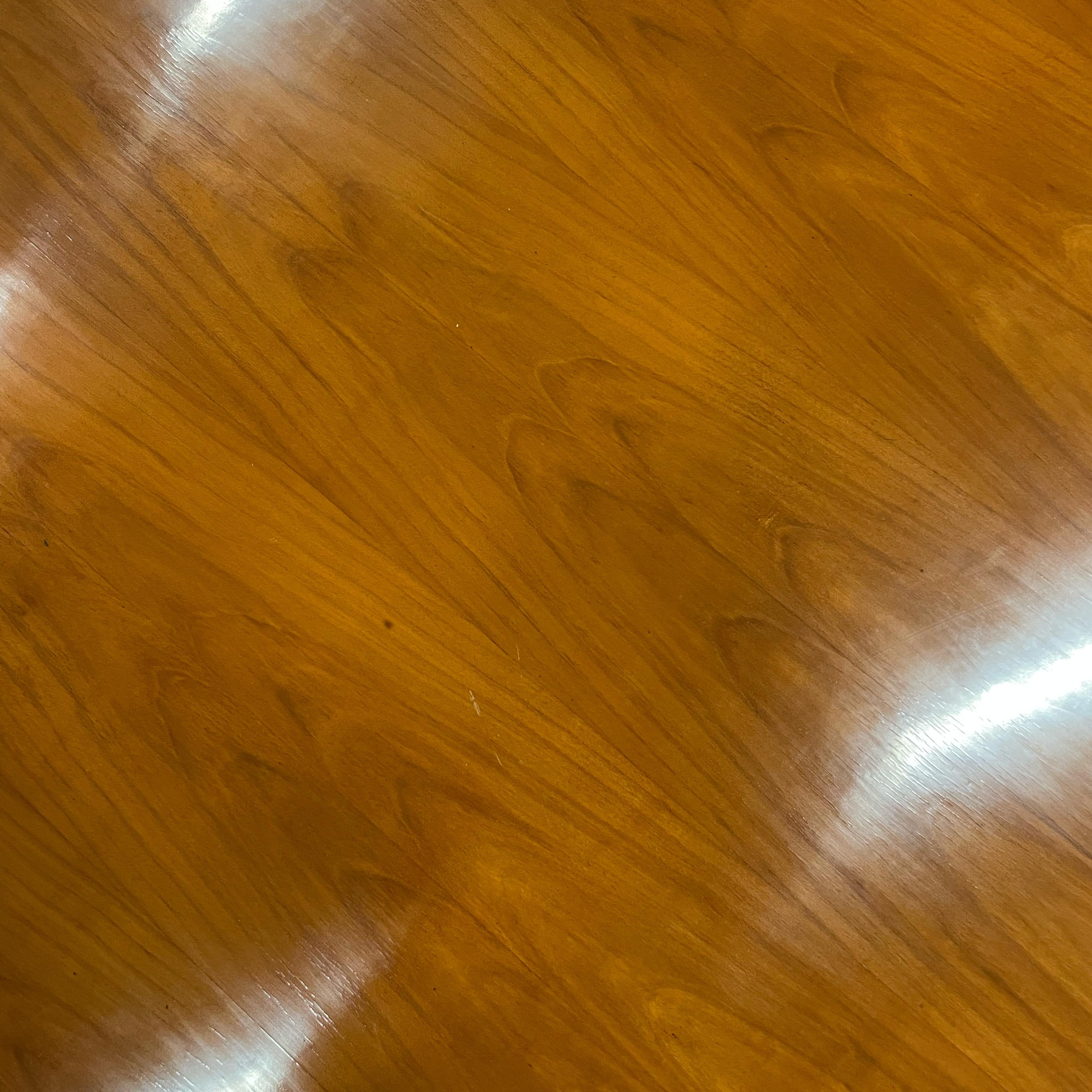 Cherry wood coffee table - Art Deco - c. 1920 For Sale 3