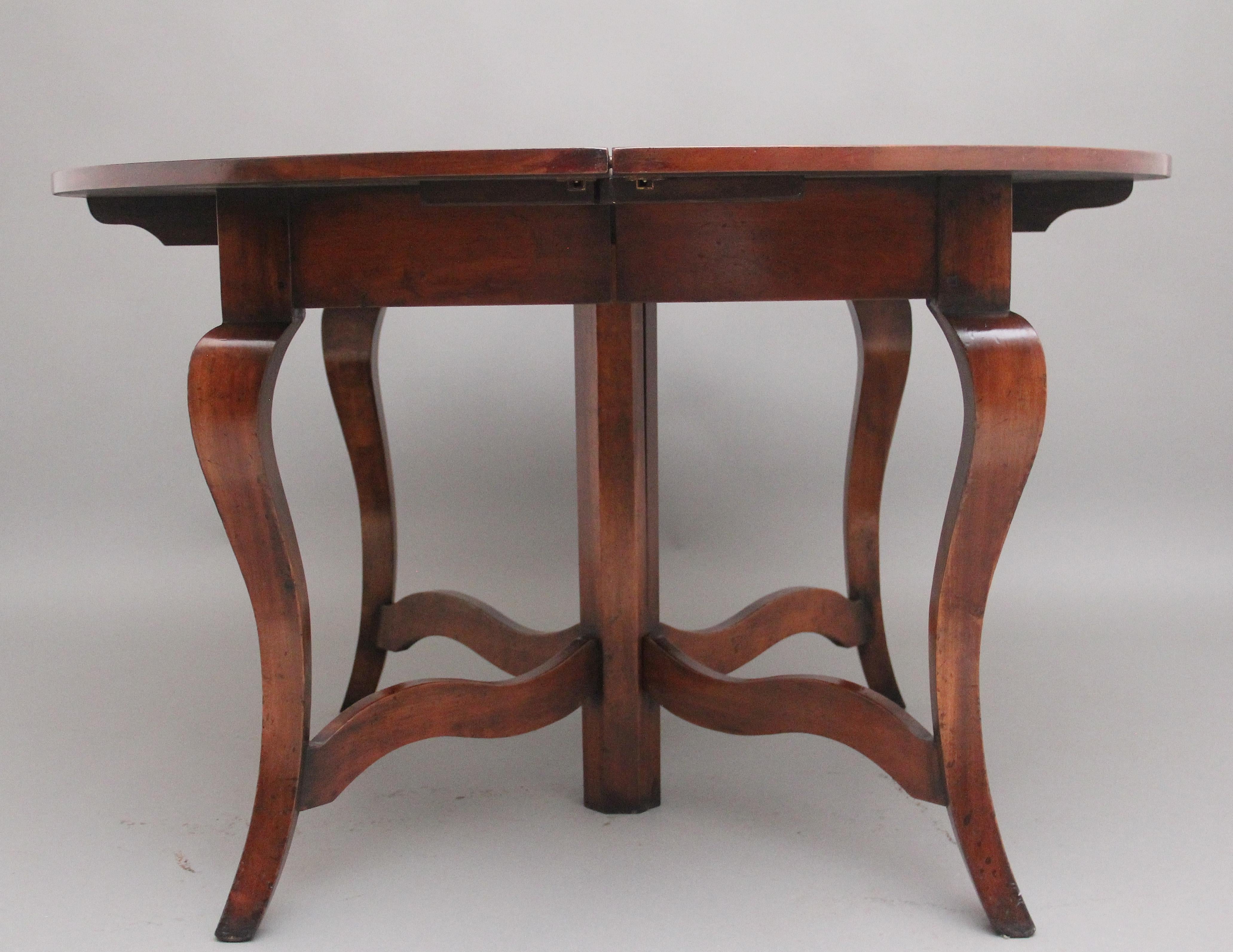 French Provincial Cherry wood extending dining table For Sale