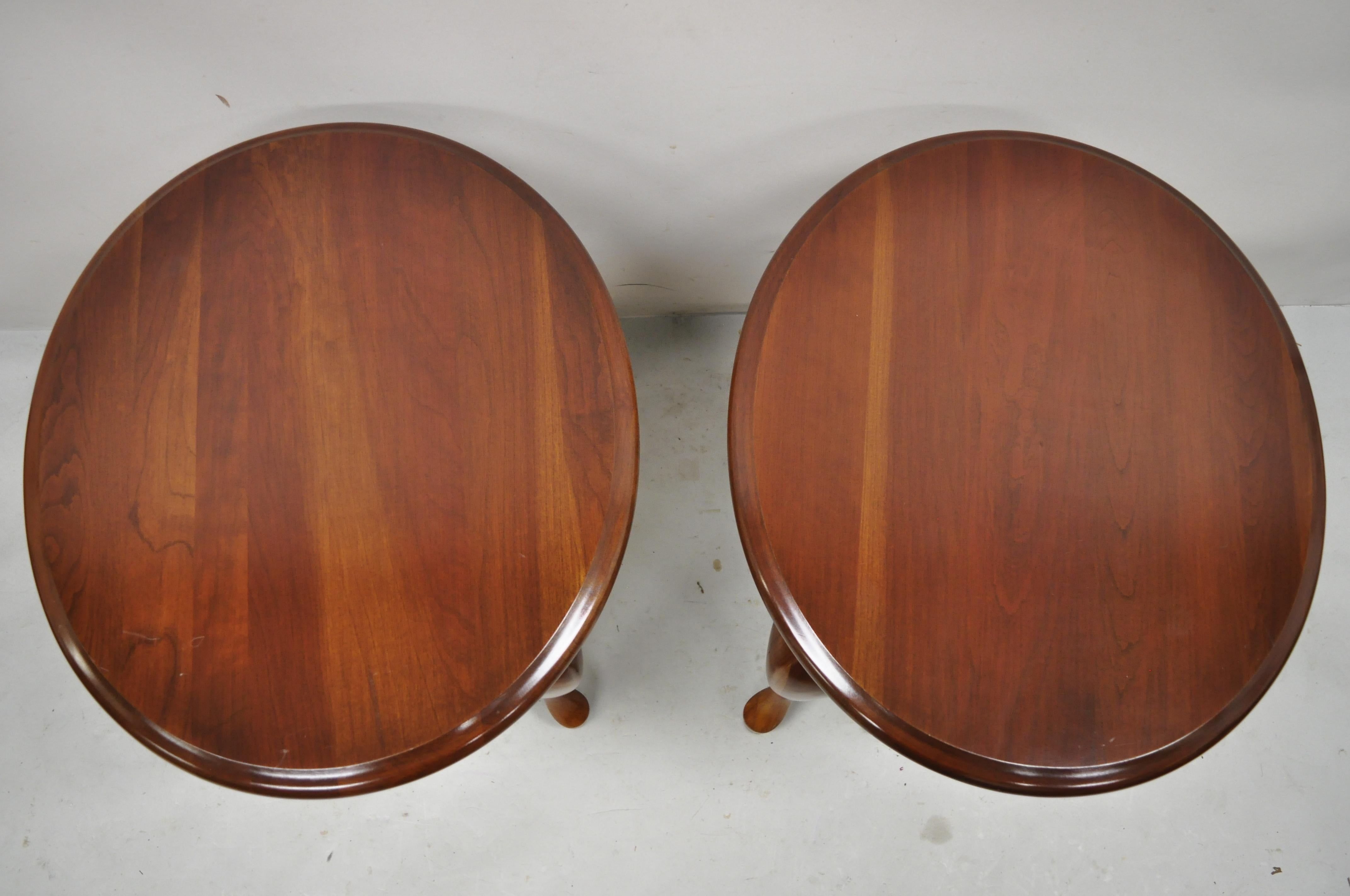 North American Cherry Wood Queen Anne One Drawer Oval Lamp Side End Tables, a Pair