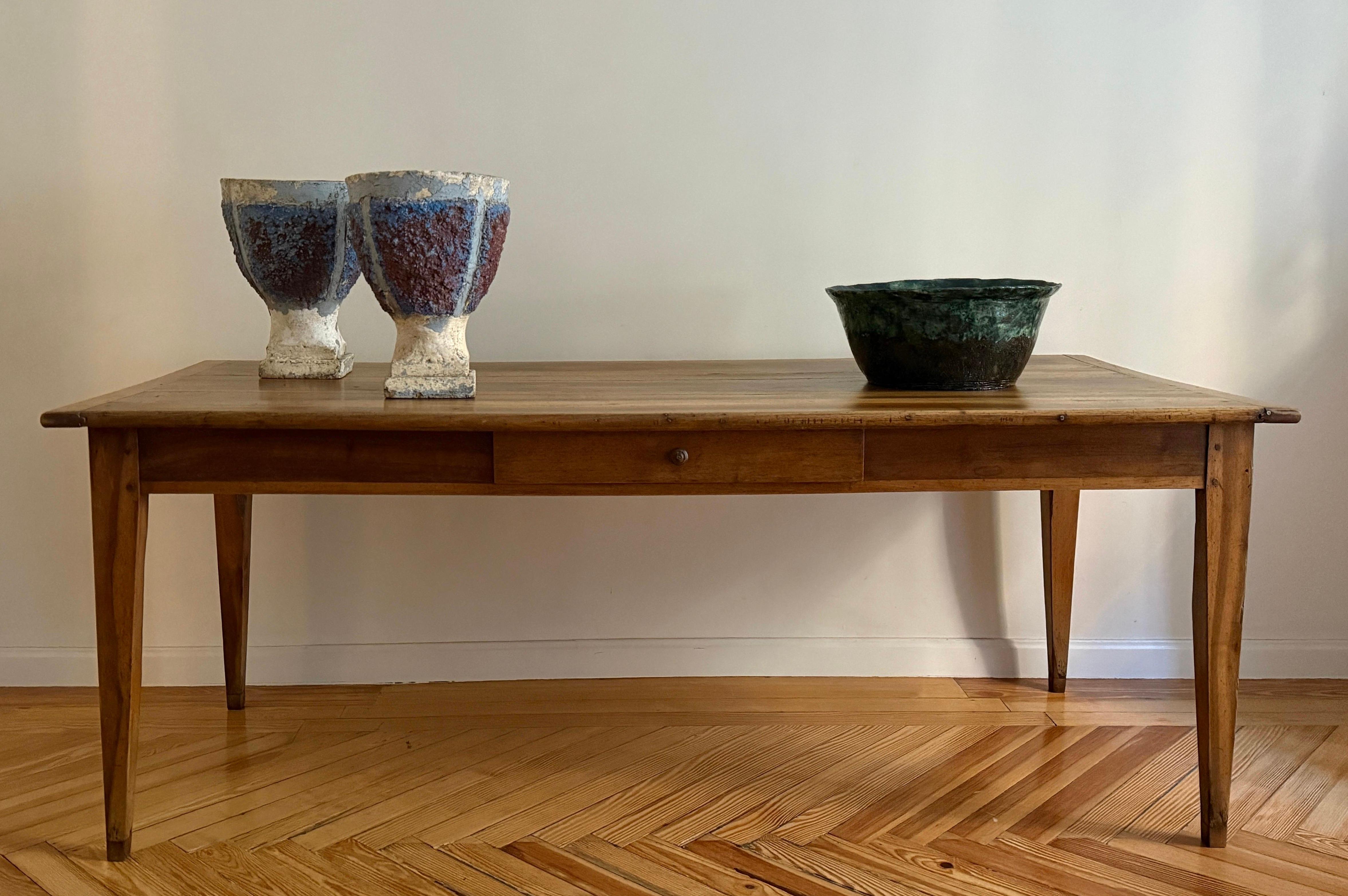 Mesa de madera de cerezo siglo XIX en venta 6