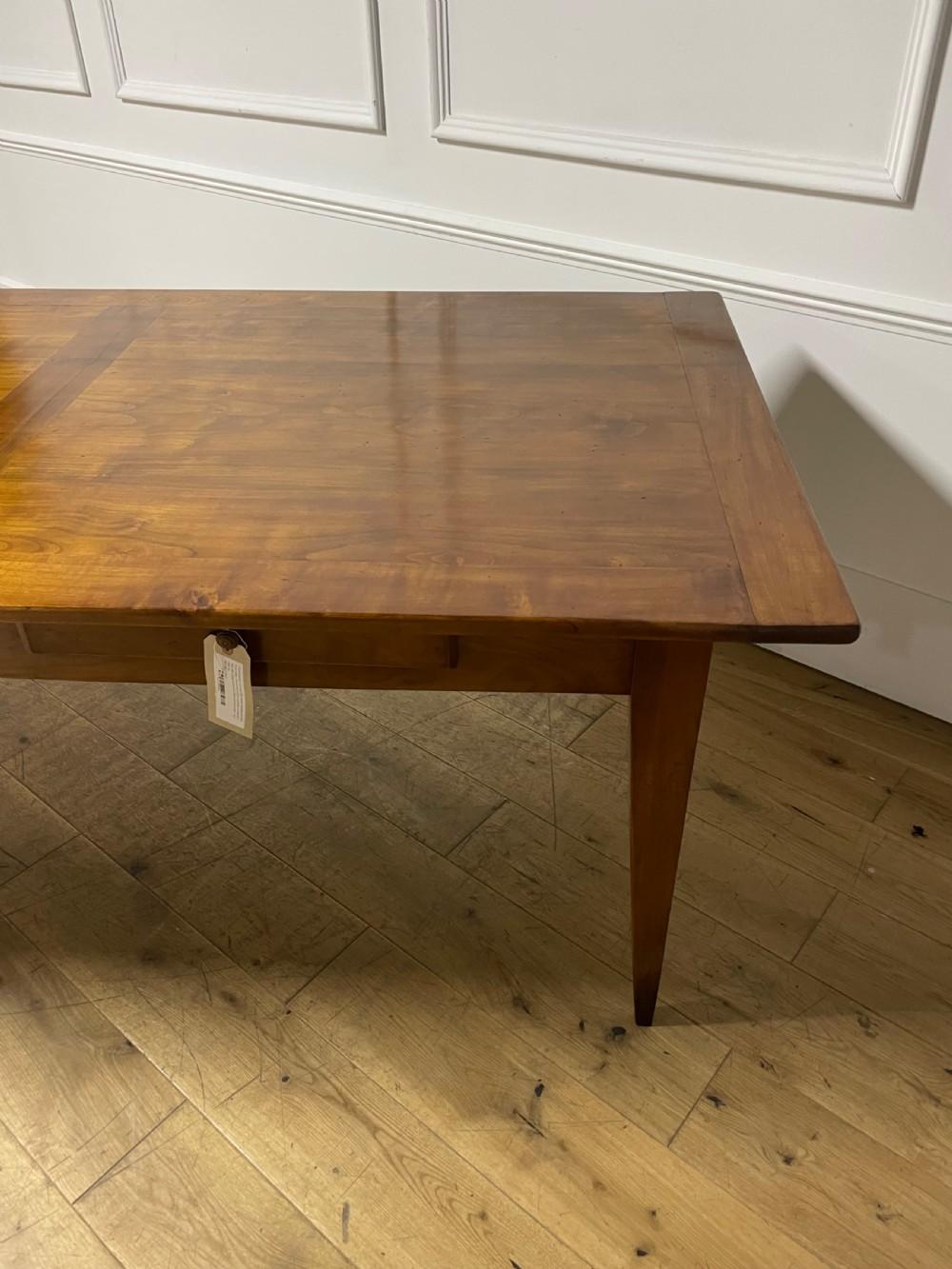 Cherrywood farmhouse table 6 / 8 seater  In Good Condition For Sale In Budleigh Salterton, GB