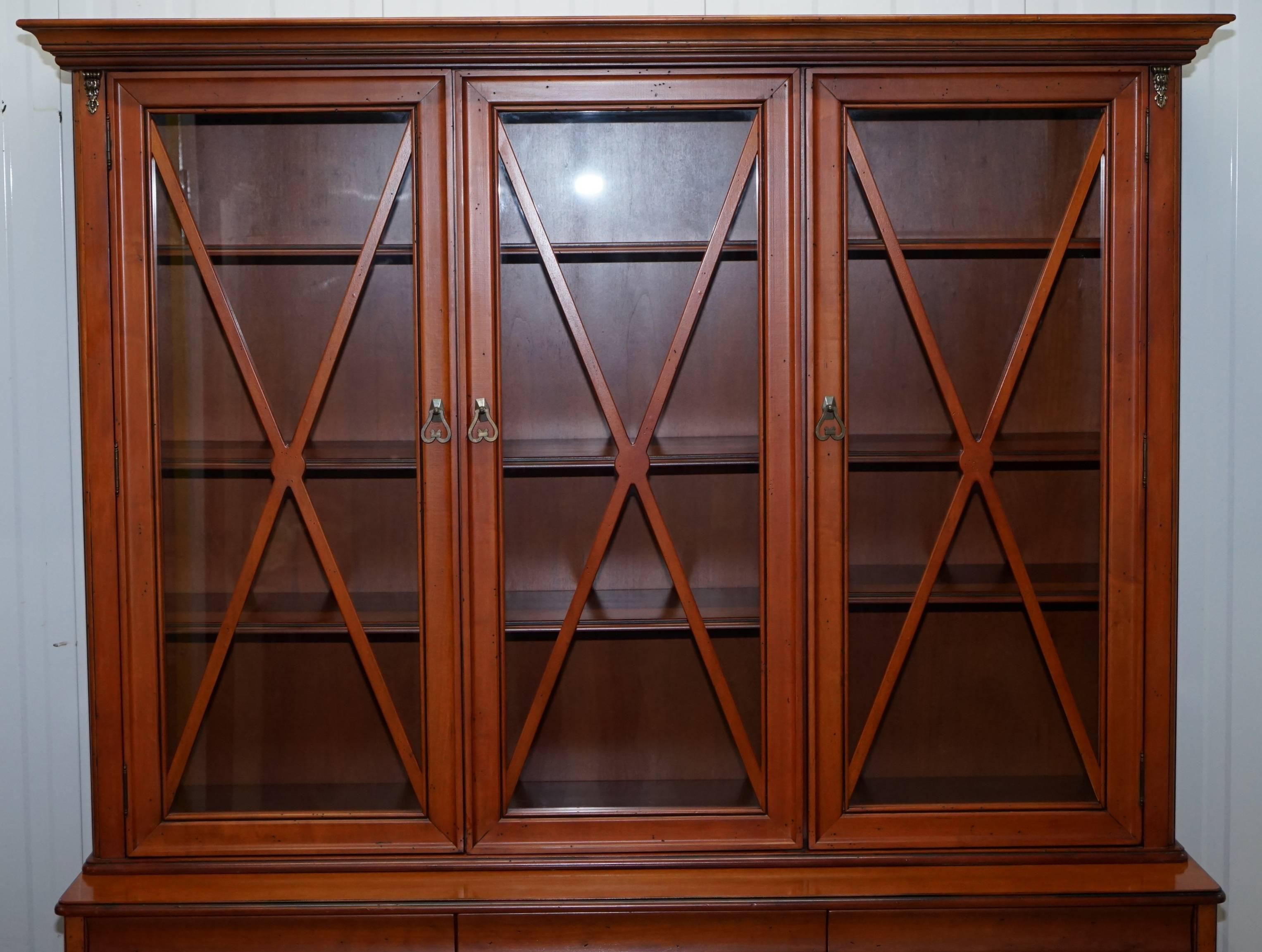 Contemporary Cherrywood Large Welsh Dresser Display Cabinet Cupboard Bookcase Lots Storage