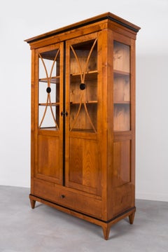 Kirschbaumholzvitrine, Deutschland, 19. Jahrhundert