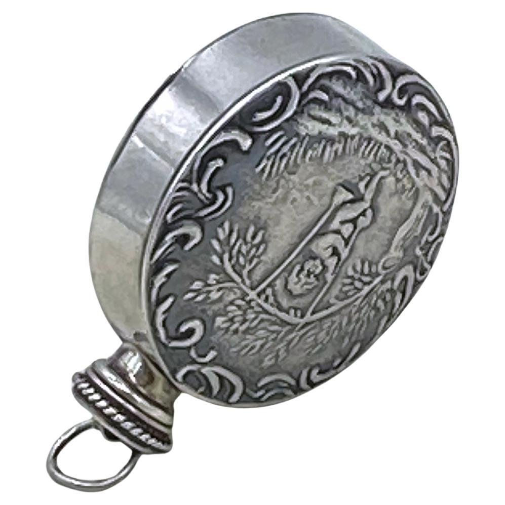 Vittoriano Bottiglia di profumo Chatelaine in argento sterling Cherubino in vendita