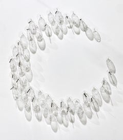 Ne les laissez pas éclater votre bulle : Clear Large I - sculpture murale contemporaine