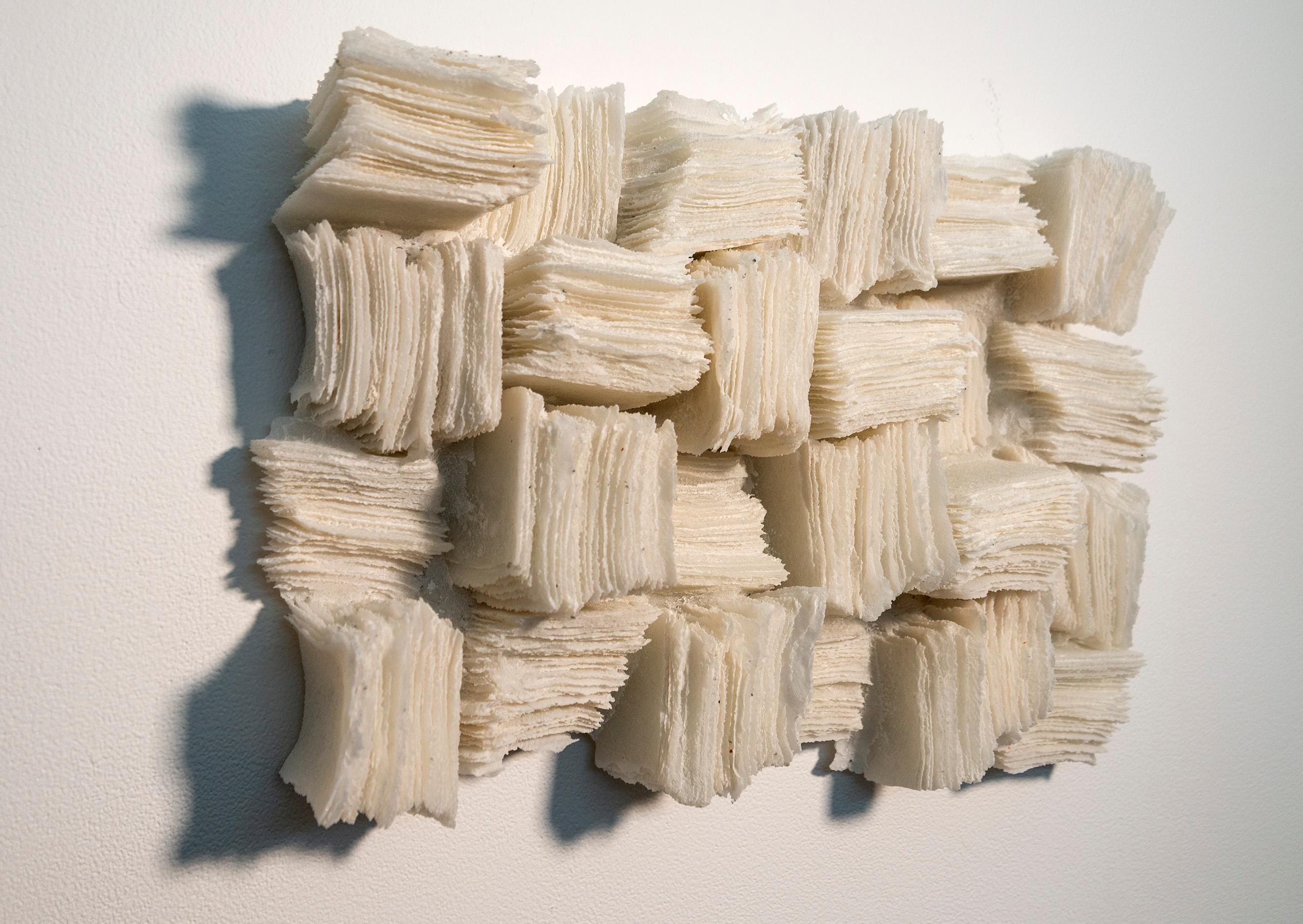 Mor Figh - textured, white, modernist, glass wall sculpture - Sculpture by Cheryl Wilson Smith