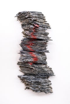 Outcrop 15 (carbone e rosso) - Scultura da parete, Contemporaneo, 2010+