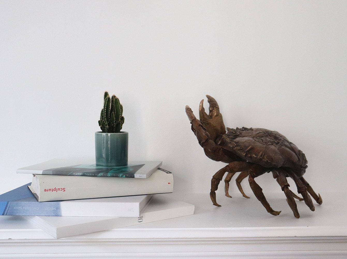 Crabe se battant par Chésade - Sculpture en bronze de la vie marine, art animalier, réaliste en vente 5